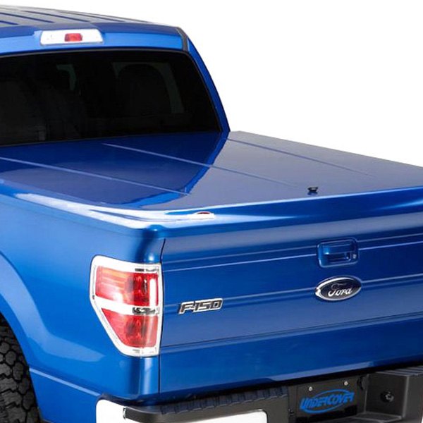 UnderCover® - LUX™ Hinged Tonneau Cover, Closed