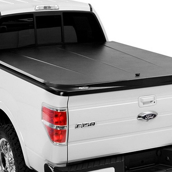 UnderCover® - SE™ Black Hinged Tonneau Cover, Closed