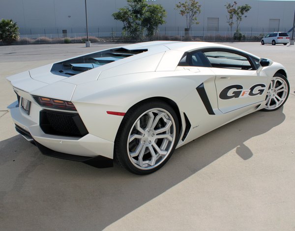GFG AVENTA Chrome on Lamborghini Aventador 