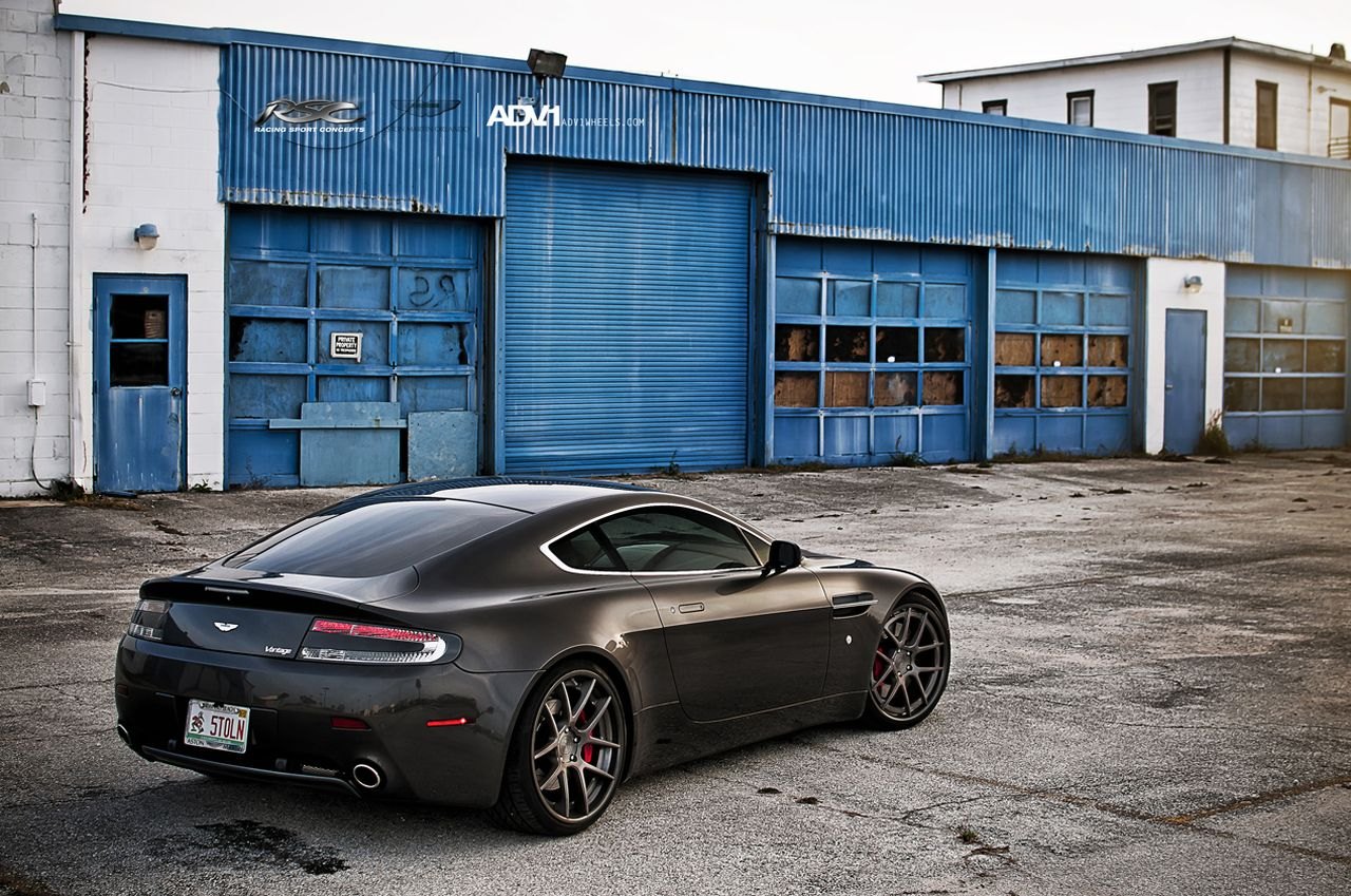Gray Aston Martin Vantage with Gunmetal ADV1 Rims - Photo by ADV.1