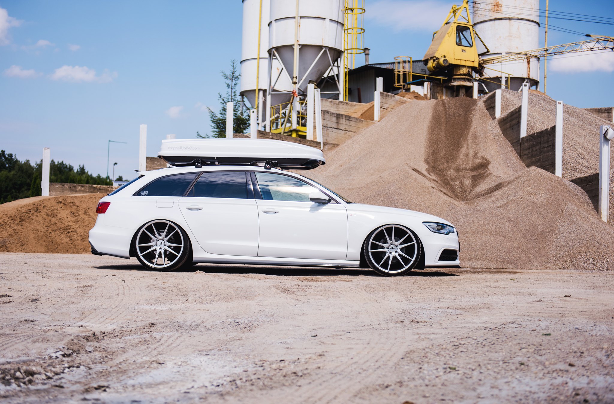 Aftermarket Side Skirts on White Audi A6 - Photo by JR Wheels