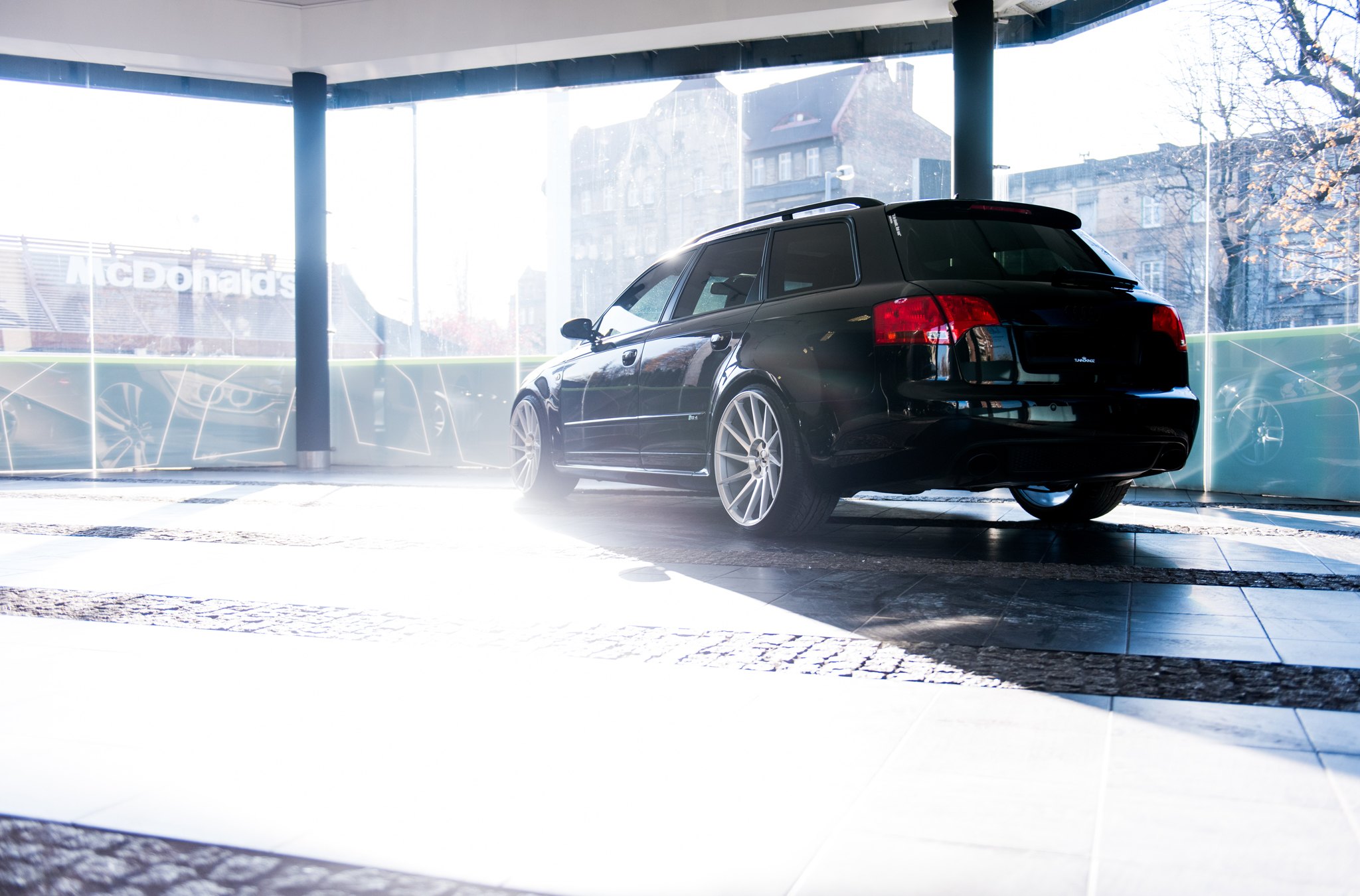 Black Audi S4 with Roofline Spoiler - Photo by JR Wheels
