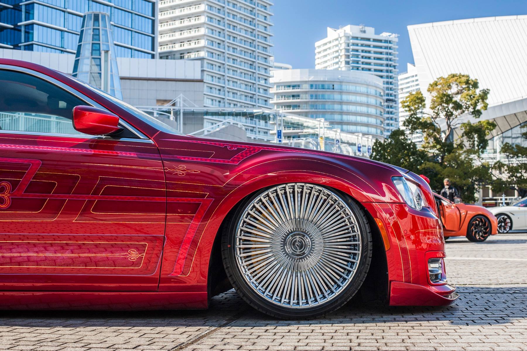 Red Lowered Chrysler 300 with Chrome Forged Lexani Rims - Photo by Lexani