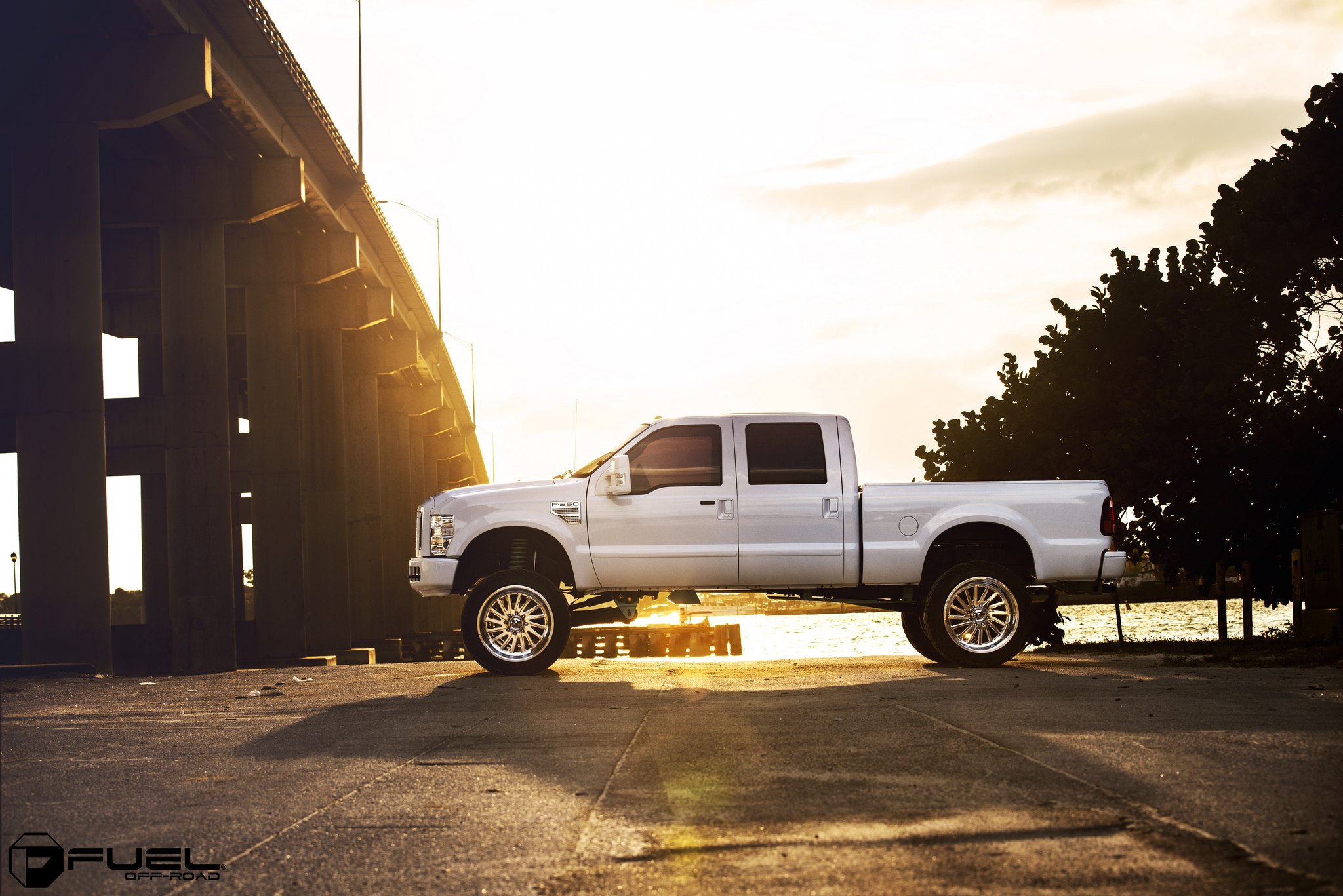 Super Duty F250 on a Beautiful Sunset Light - Photo by Fuel Off-Road