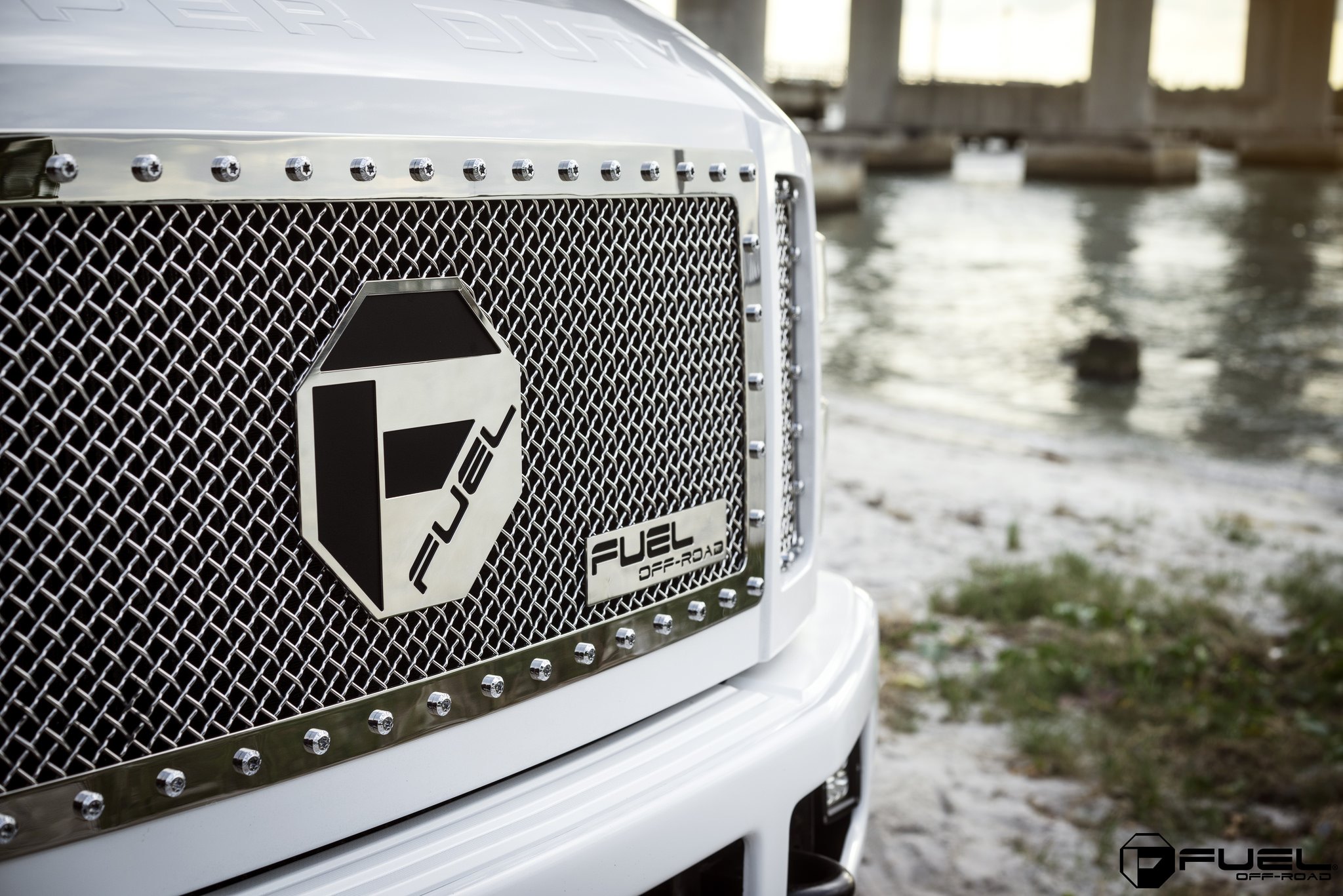 Fuel Mesh Custom Grille on Ford F250 - Photo by Fuel Off-Road