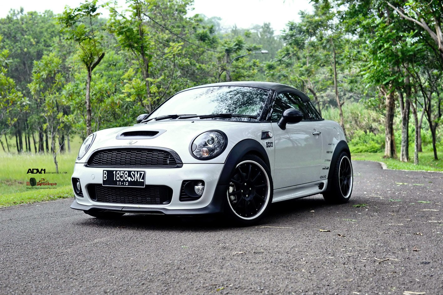 White Debadged Mini Cooper with Black Accents - Photo by ADV.1