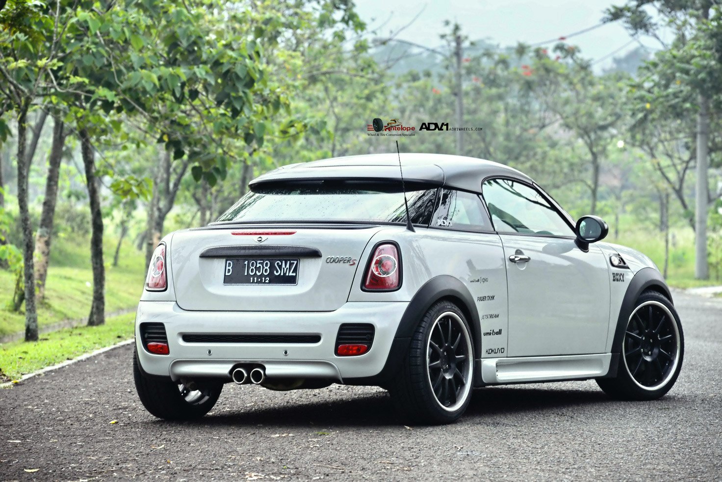 Aftermarket Rear Diffuser on White Mini Cooper S - Photo by ADV.1