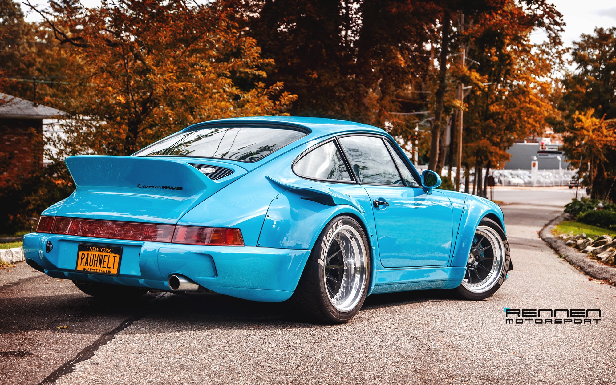 Large Rear Spoiler on Blue Porsche 911 - Photo by Rennen International