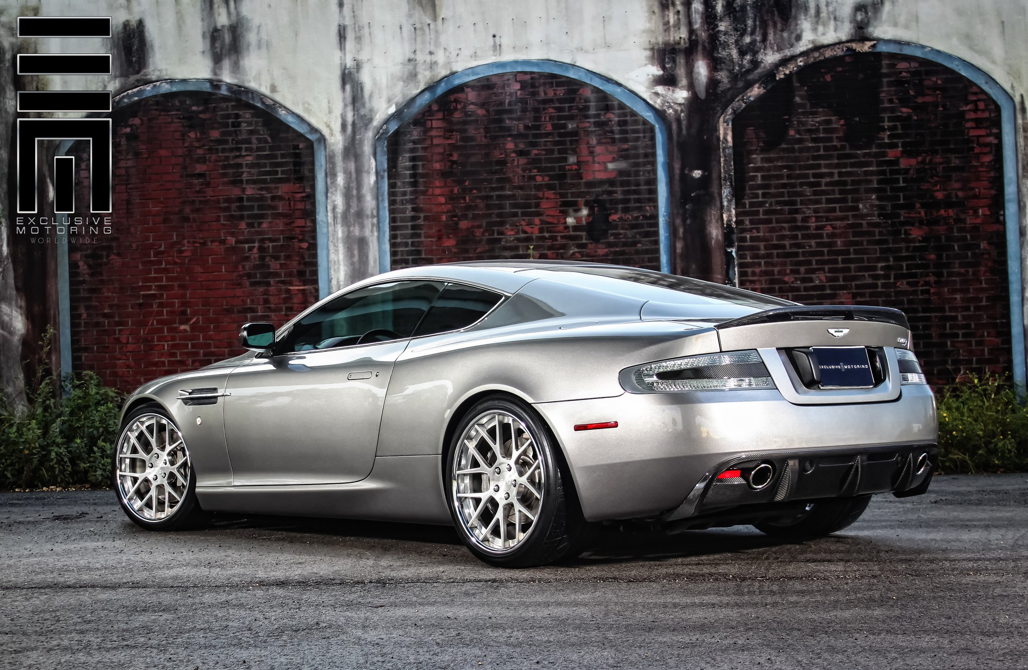 Exclusive Motoring Aston Martin side view - Photo by Exclusive Motoring