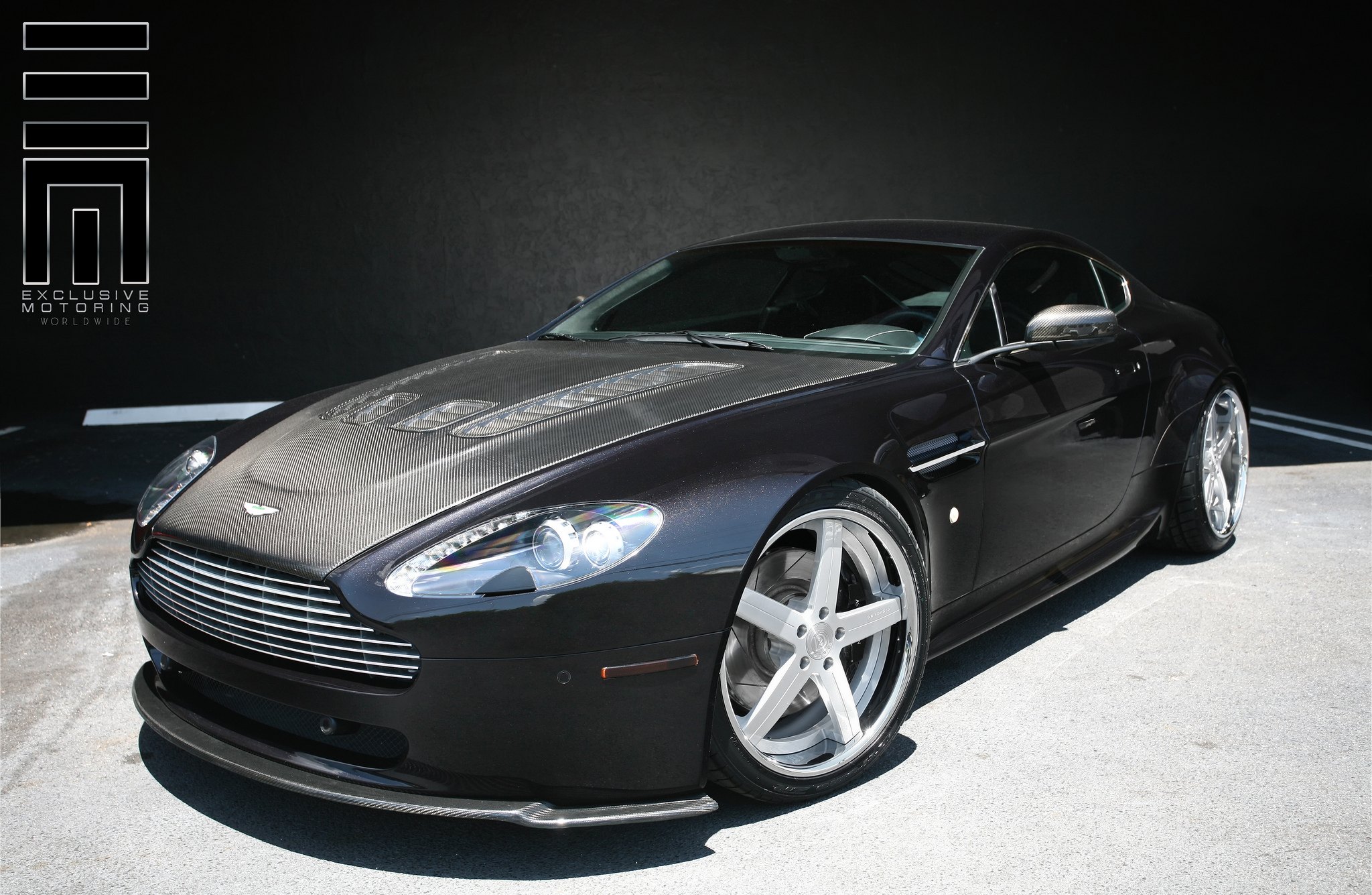Aston Martin Vantage With Carbon Fiber Accents - Photo by Exclusive Motoring
