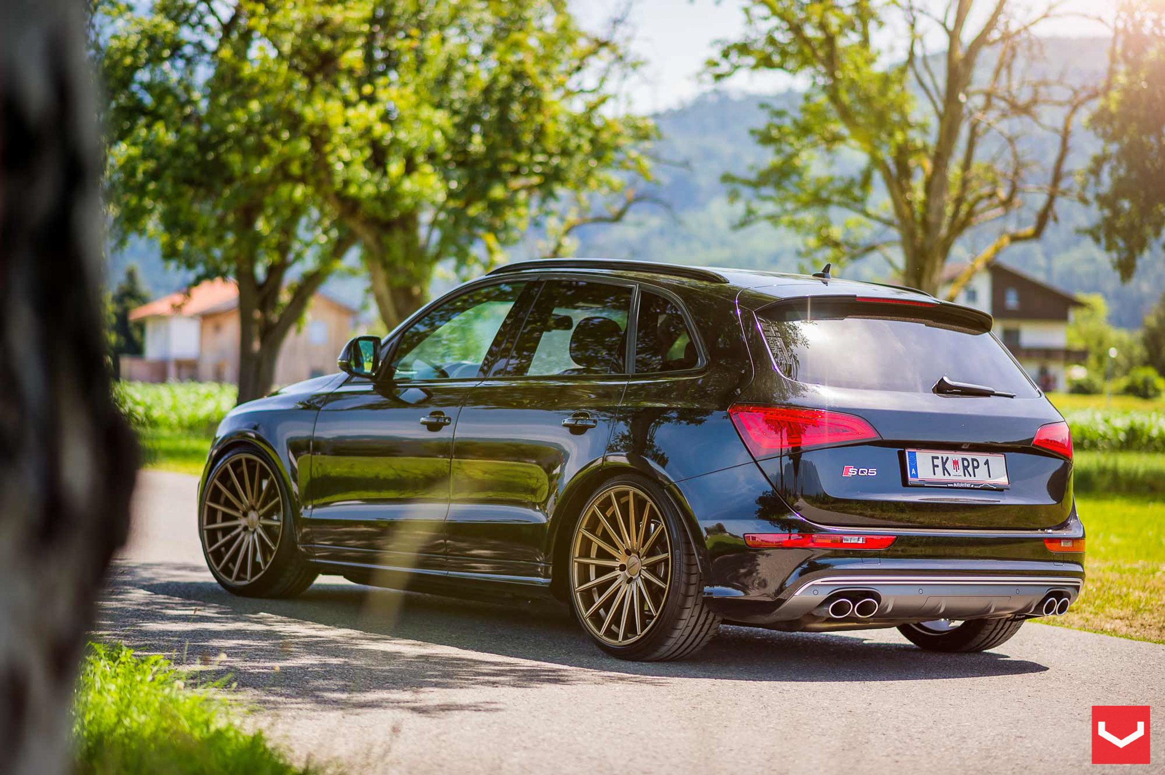 Black Audi Q5 with Aftermarket Rear Diffuser - Photo by Vossen