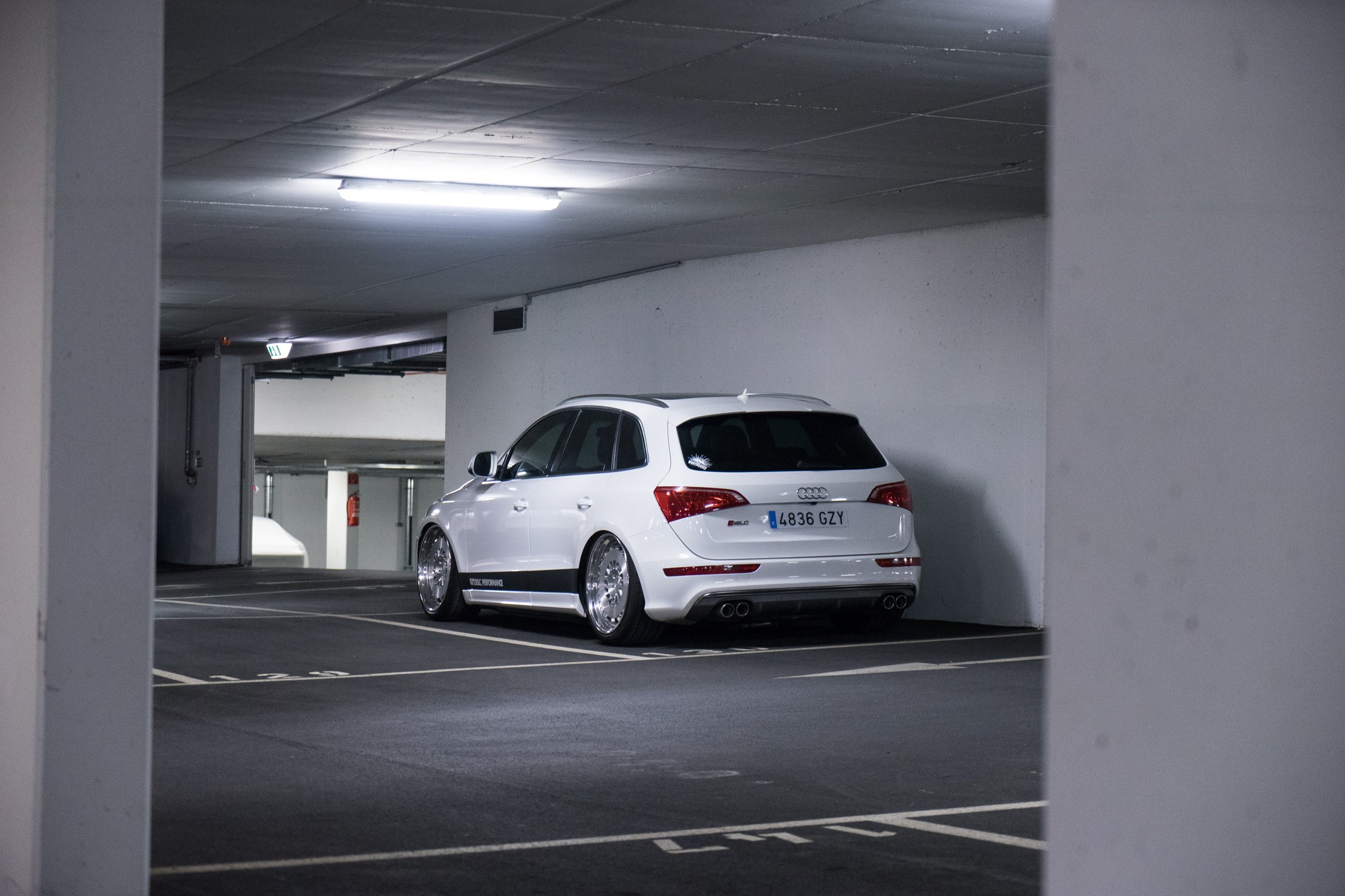 Rear Diffuser on Custom White Audi Q5 - Photo by Rotiform