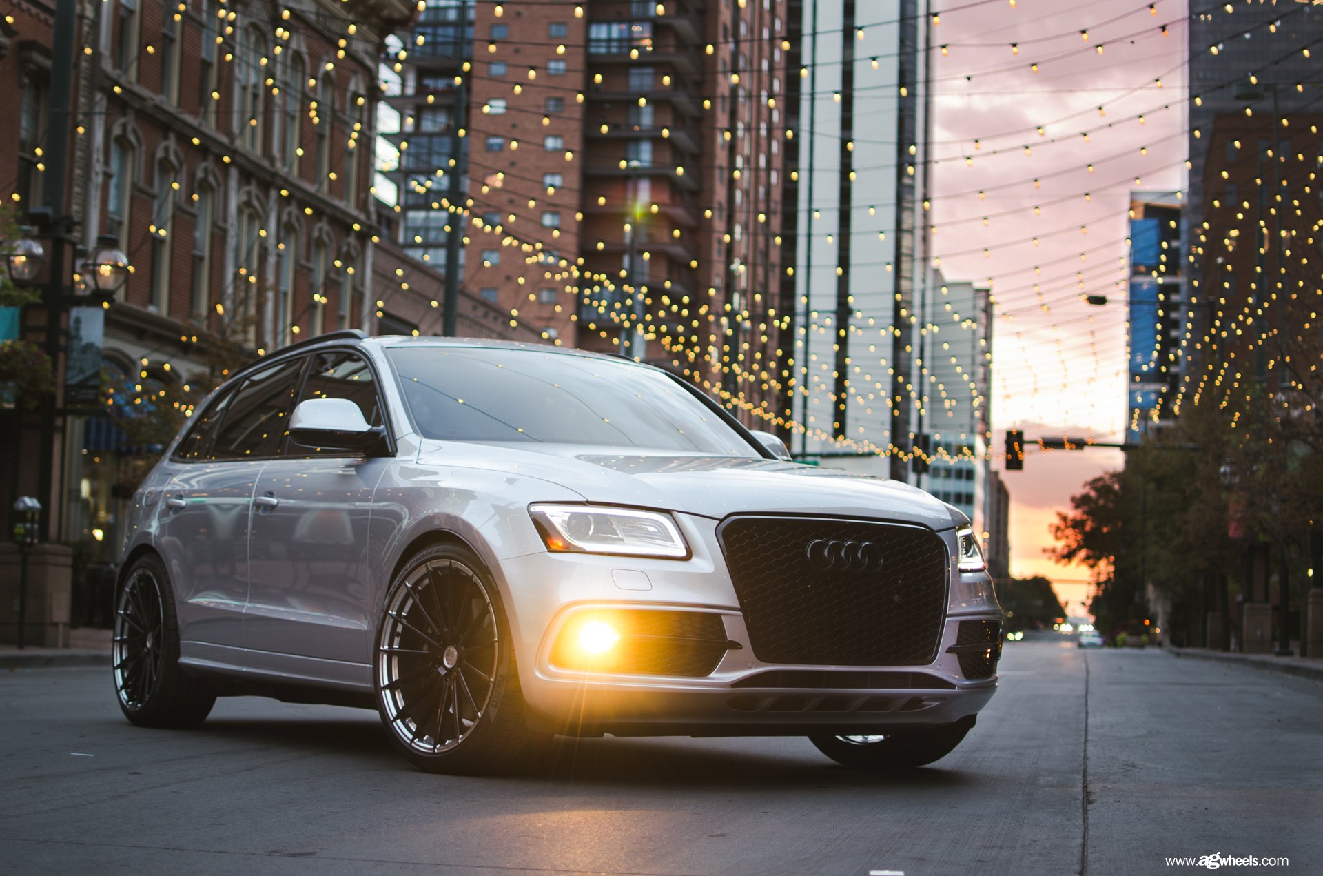 Gray Audi Q5 with Blacked Out Grille - Photo by Avant Garde Wheels