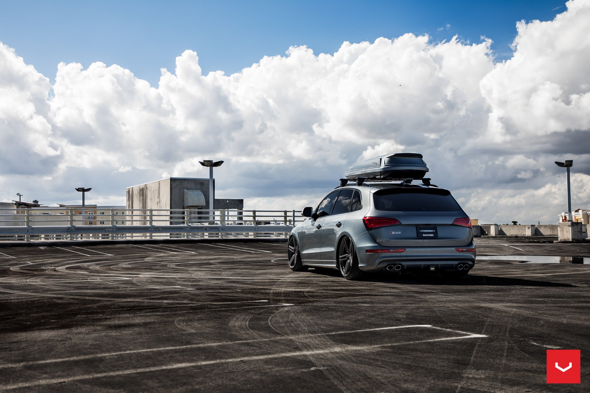 Aftermarket Rear Diffuser on Gray Audi Q5 - Photo by Vossen