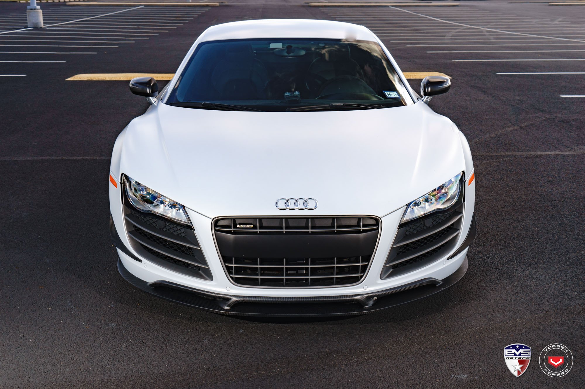Audi R8 Front Grille - Photo by Vossen