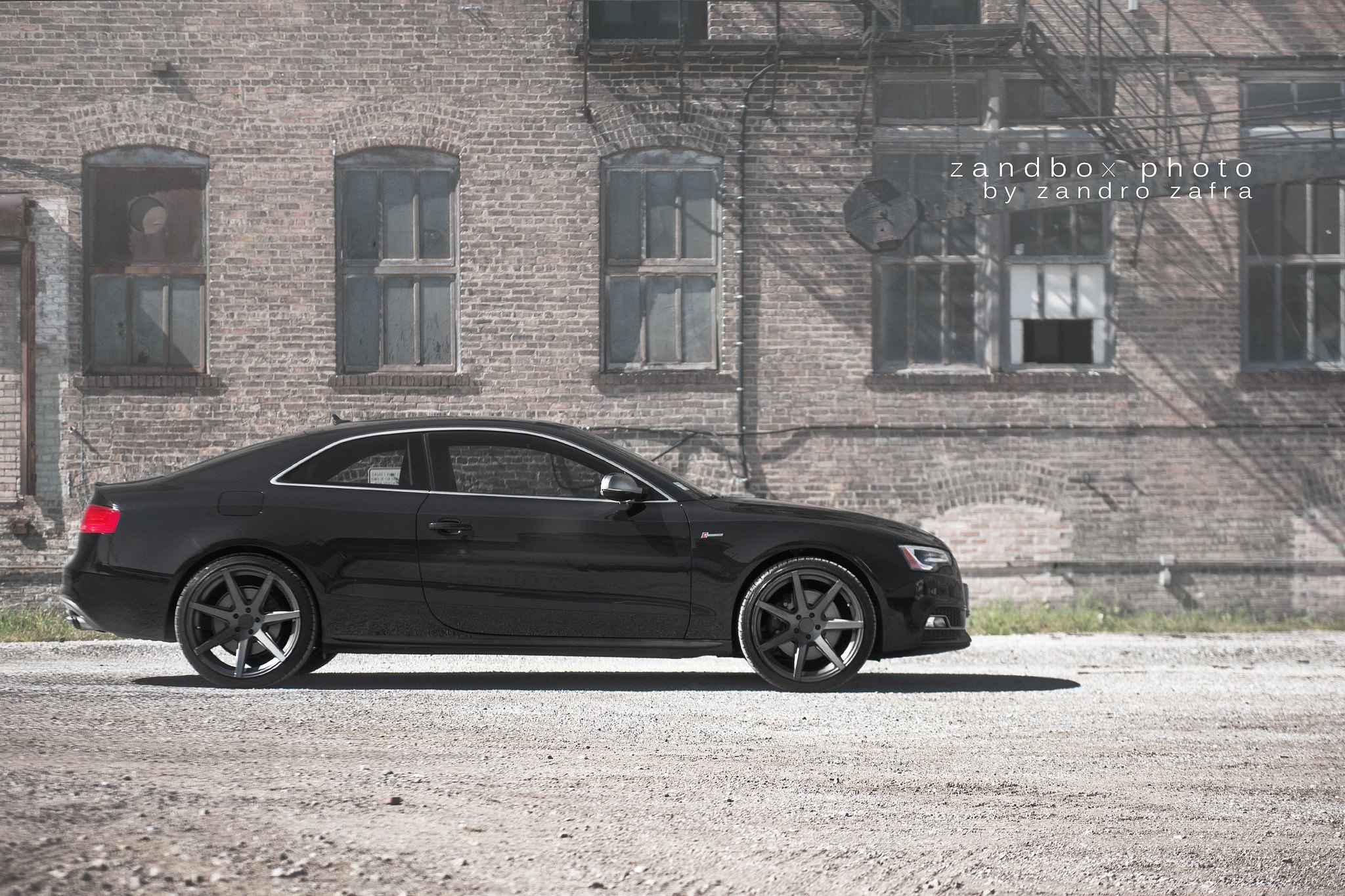 Black Audi S5 with Custom Gunmetal Wheels - Photo by zandbox
