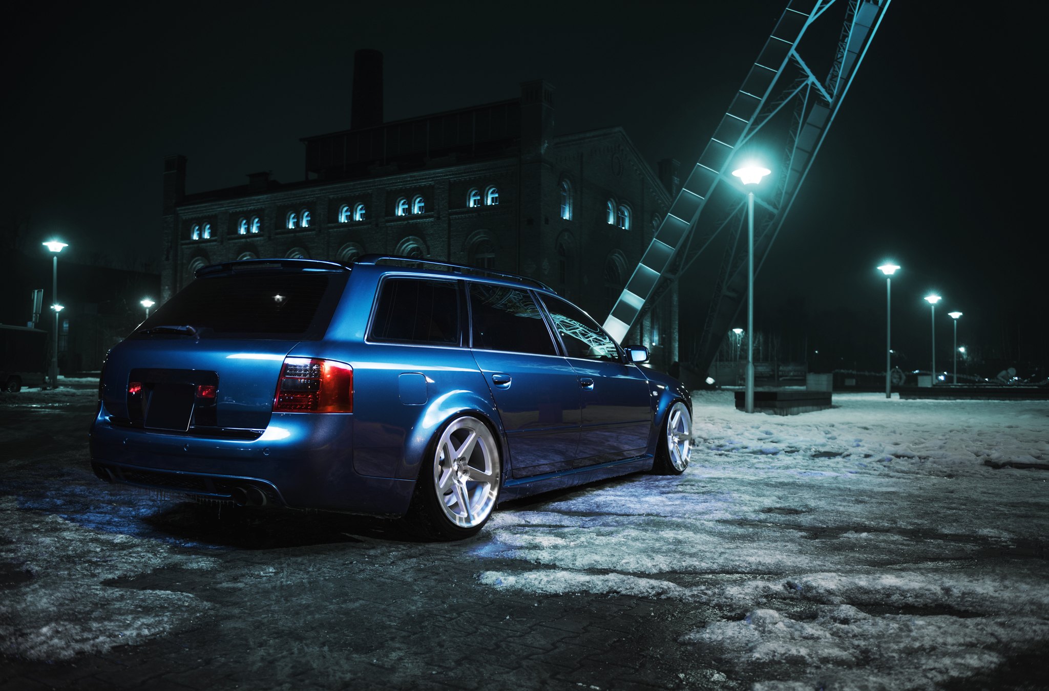 Red Clear LED Taillights on Blue Audi S6 - Photo by JR Wheels