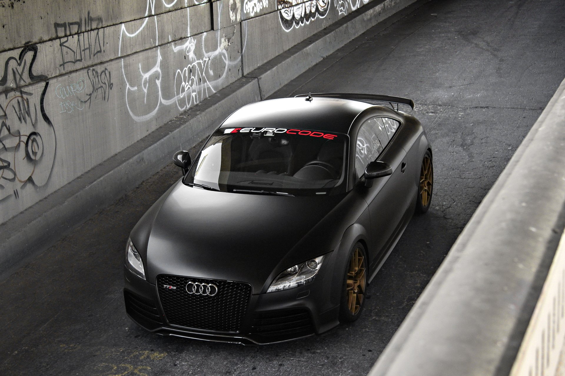 Audi TT-RS Wing spoiler - Photo by Avant Garde