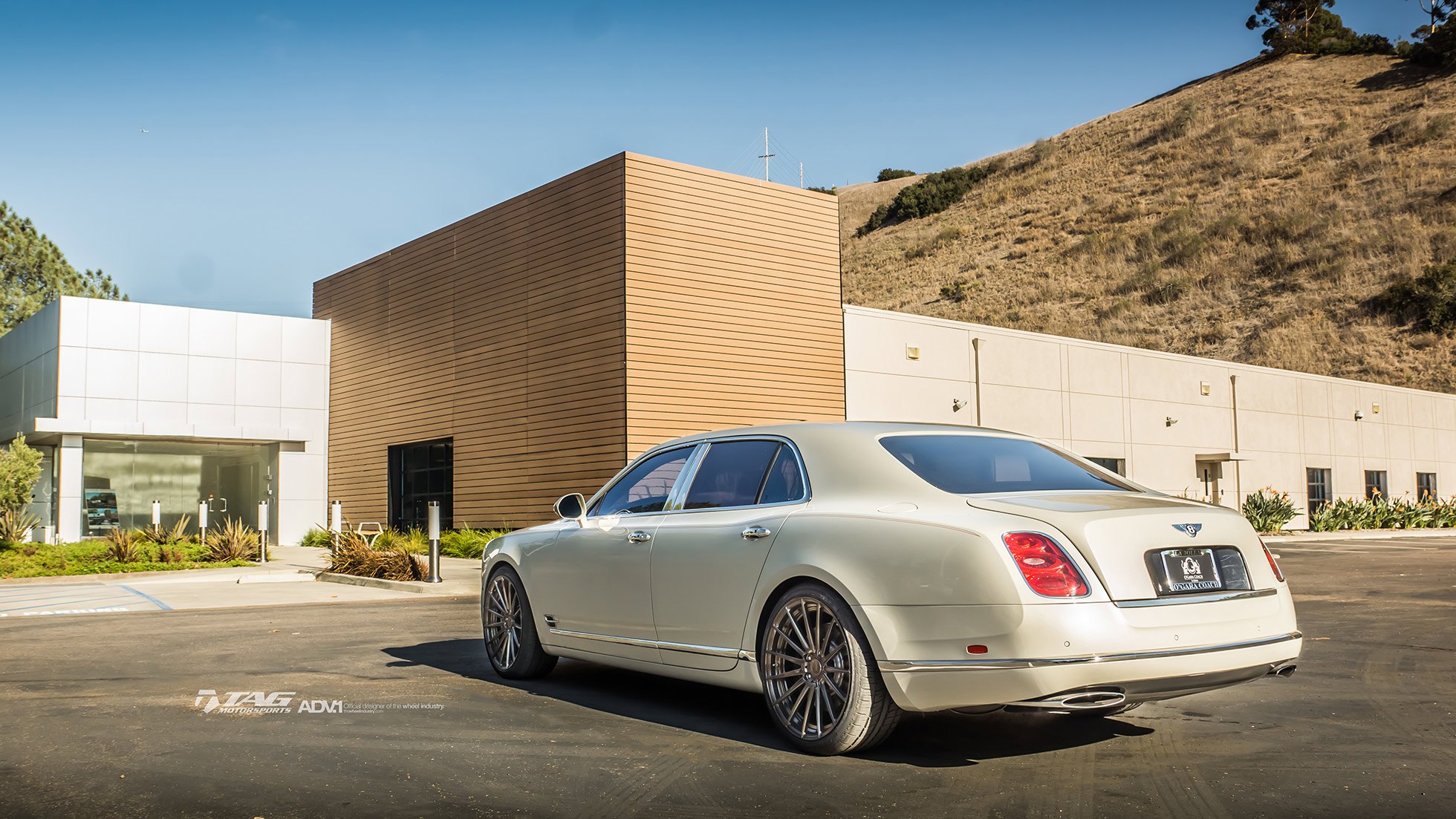 White Bentley Mulsanne Red Taillights - Photo by ADV.1