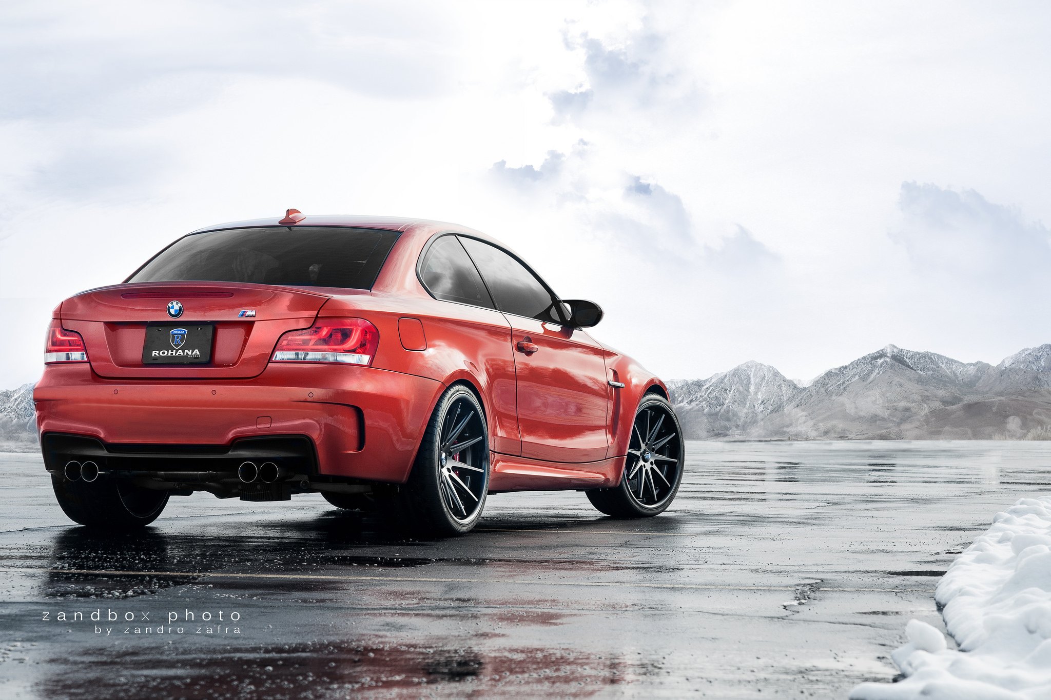 Red BMW 1-Series with Aftermarket Rear Diffuser - Photo by zandbox
