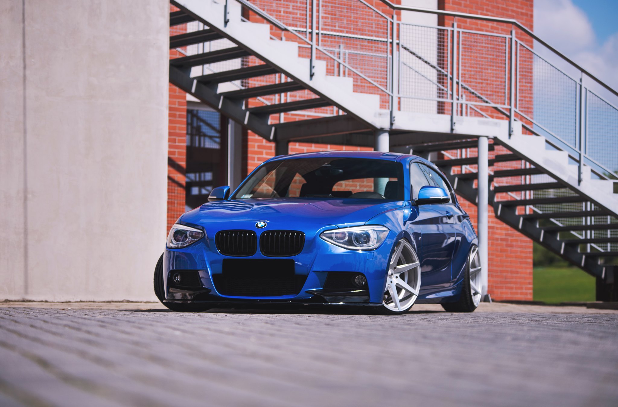 Crystal Clear Halo Headlights on Blue BMW 1-Series - Photo by JR Wheels