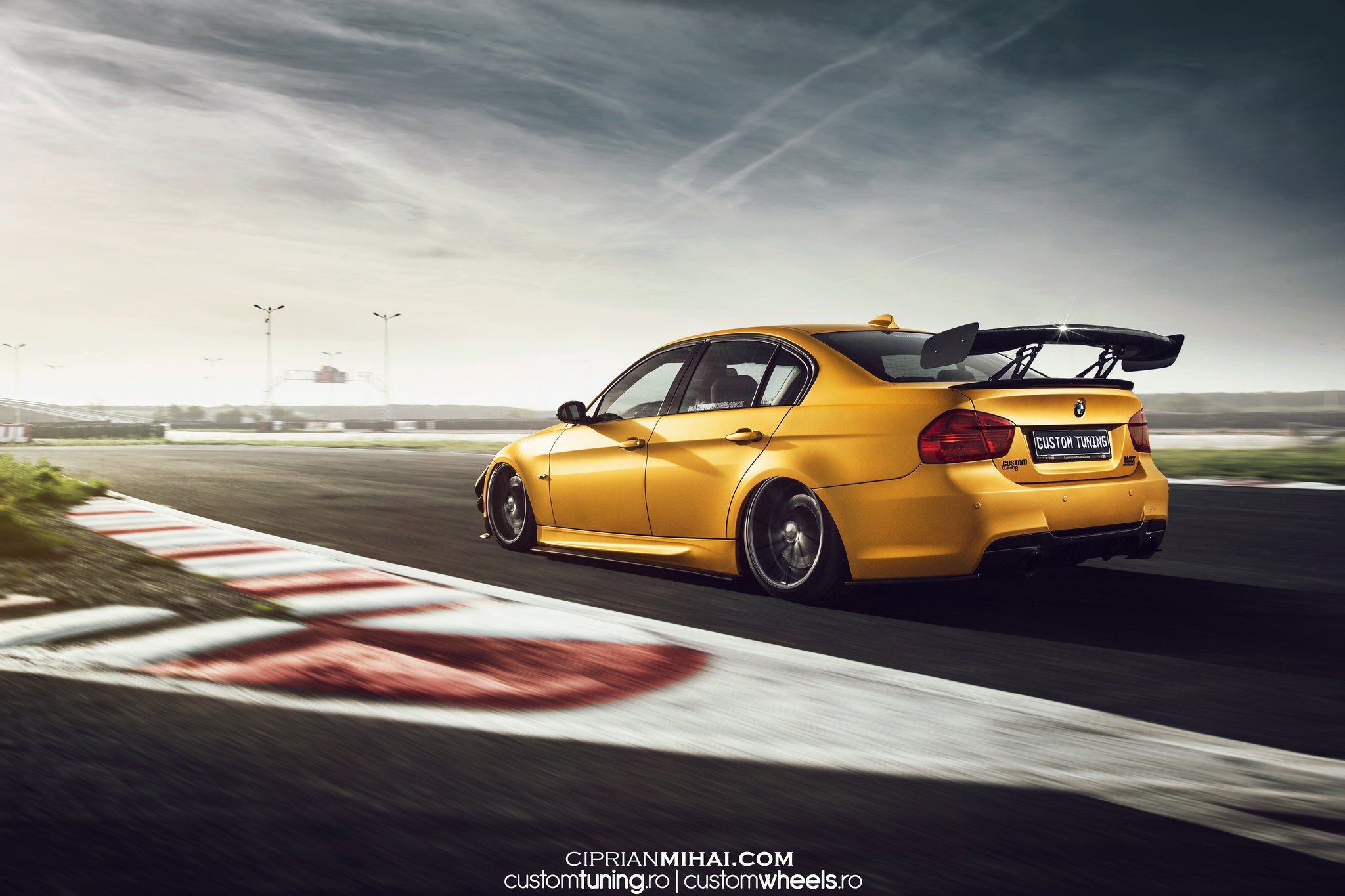 Large Wing Spoiler on Yellow BMW 3-Series - Photo by Ciprian Mihai