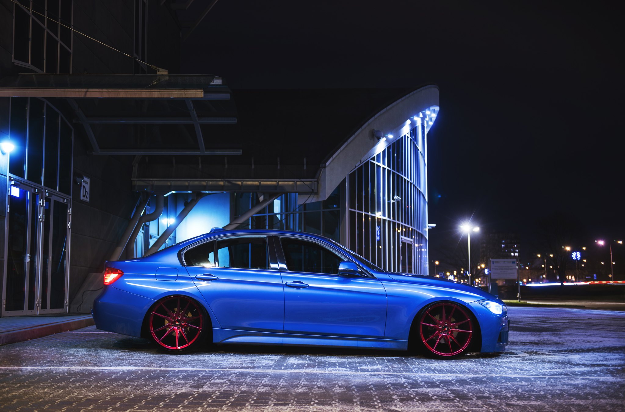 Aftermarket Side Skirts on Blue BMW 3-Series - Photo by JR Wheels