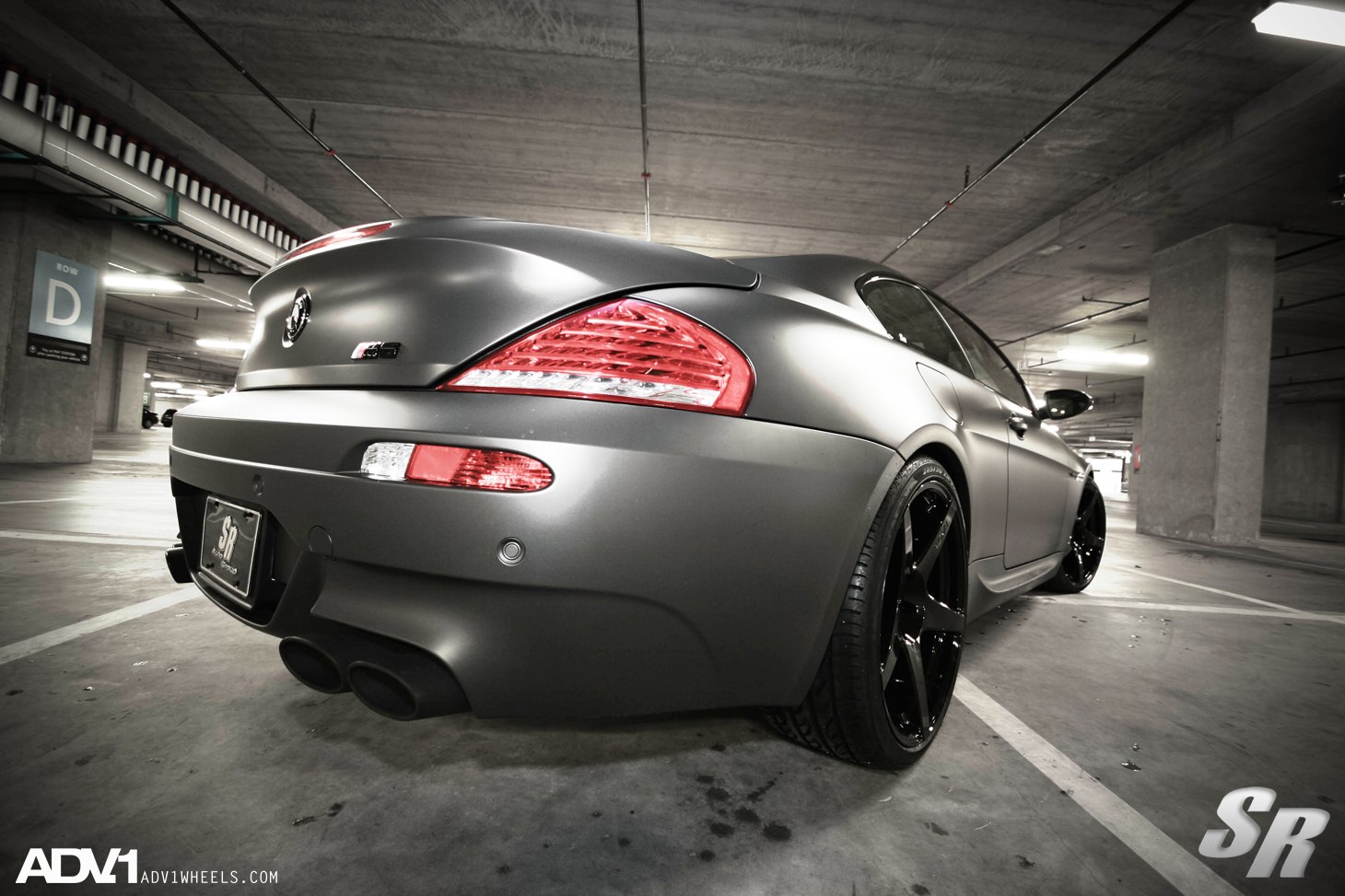 Red LED Taillights on Gray Matte BMW M6 - Photo by ADV.1
