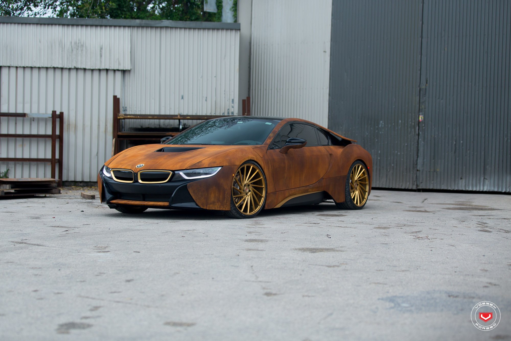 Custom Rusted BMW i8 - COOL HUNTING®