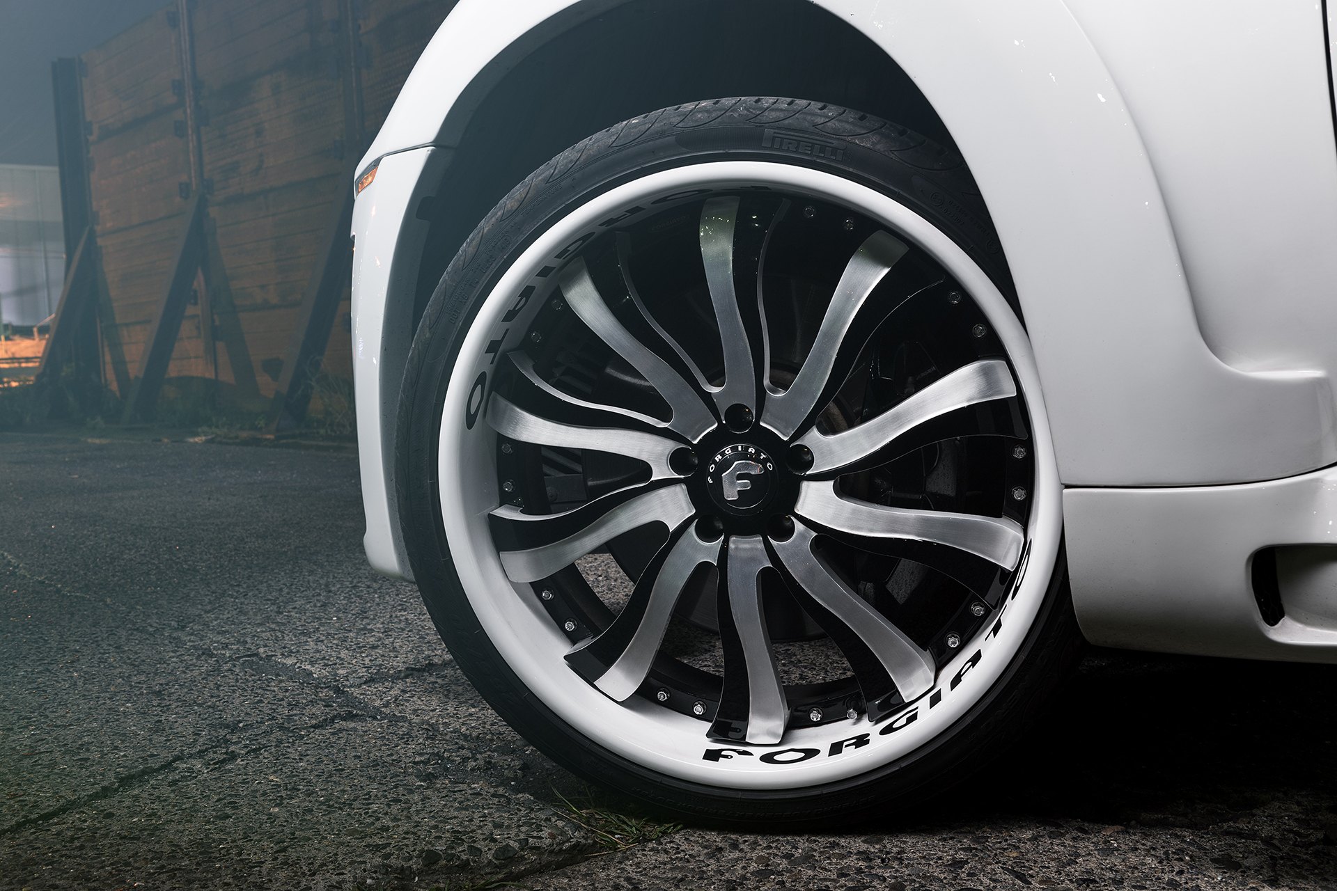 White BMW X6 with Custom Forgiato Wheels - Photo by Forgiato