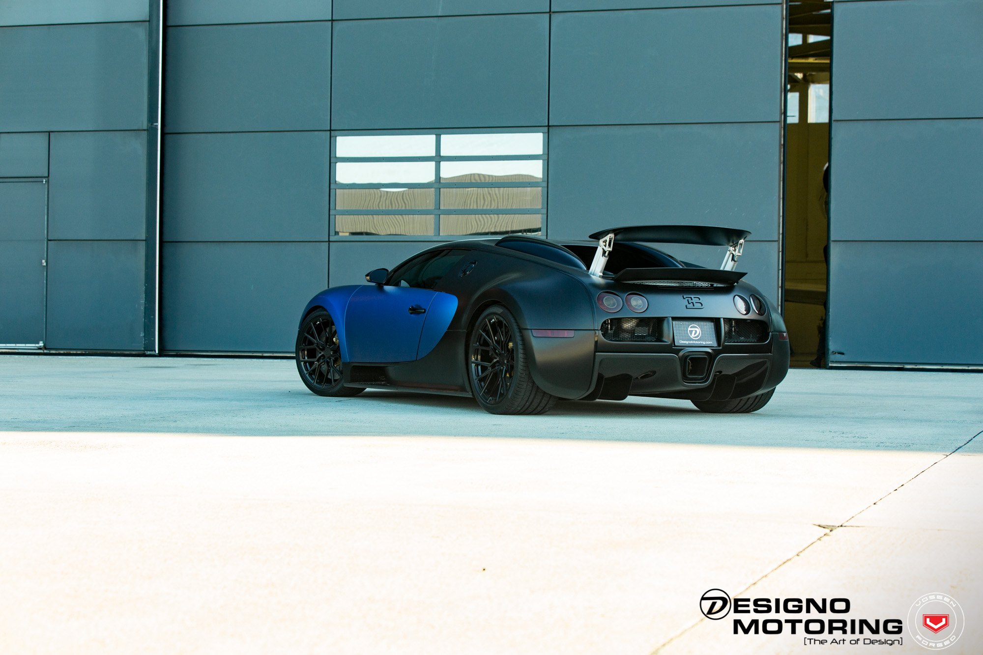 Aftermarket Rear Diffuser on Dark Blue Bugatti Veyron - Photo by Vossen