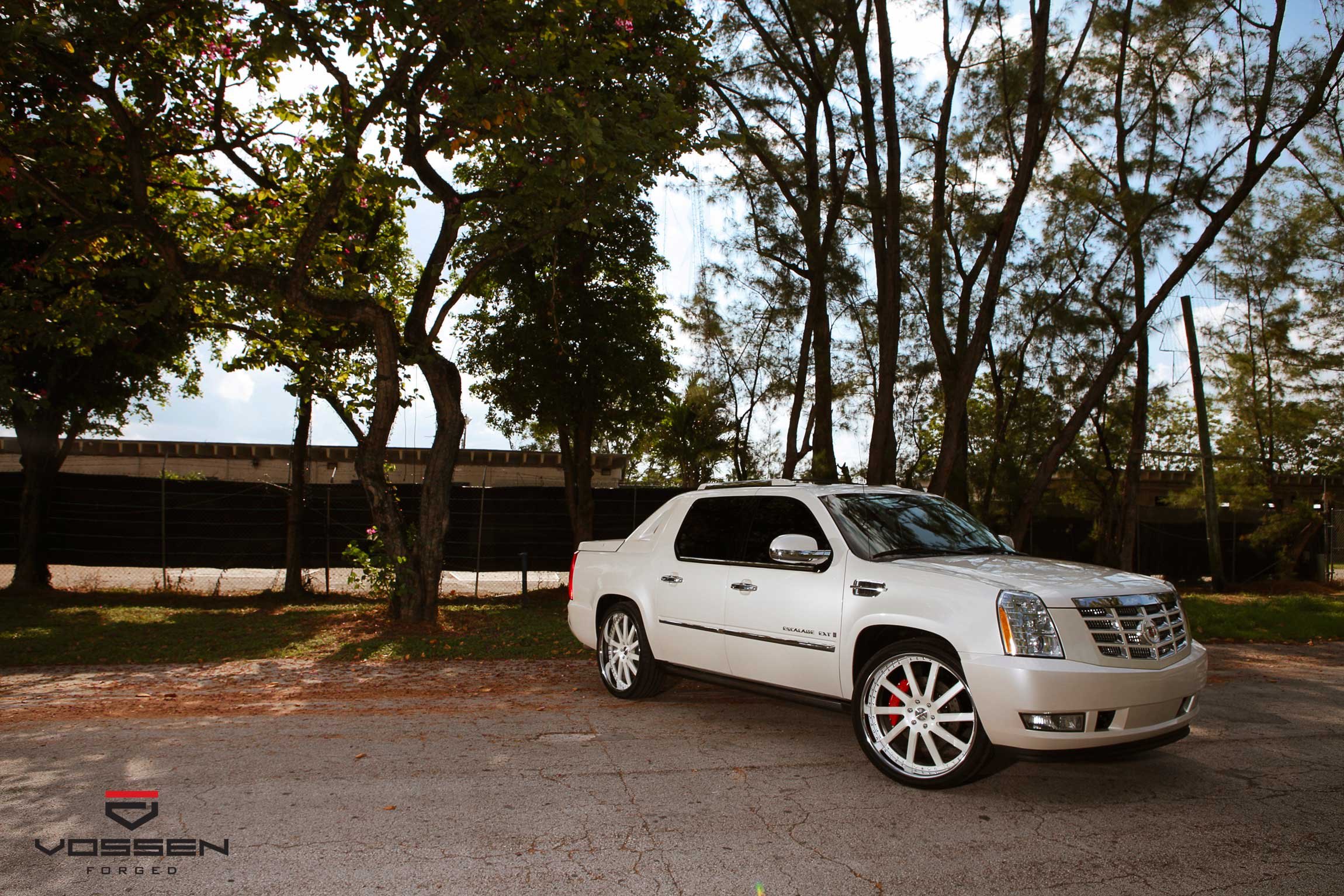 Custom Front Bumper on White Cadillac Escalade - Photo by Vossen