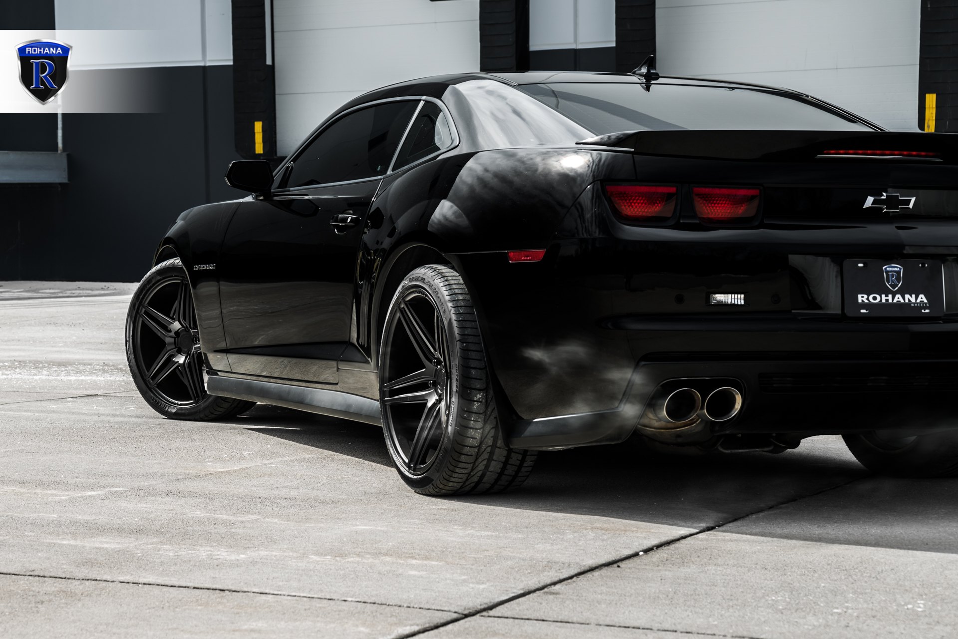 Black Chevy Camaro with Aftermarket Rear Diffuser - Photo by Rohana Wheels