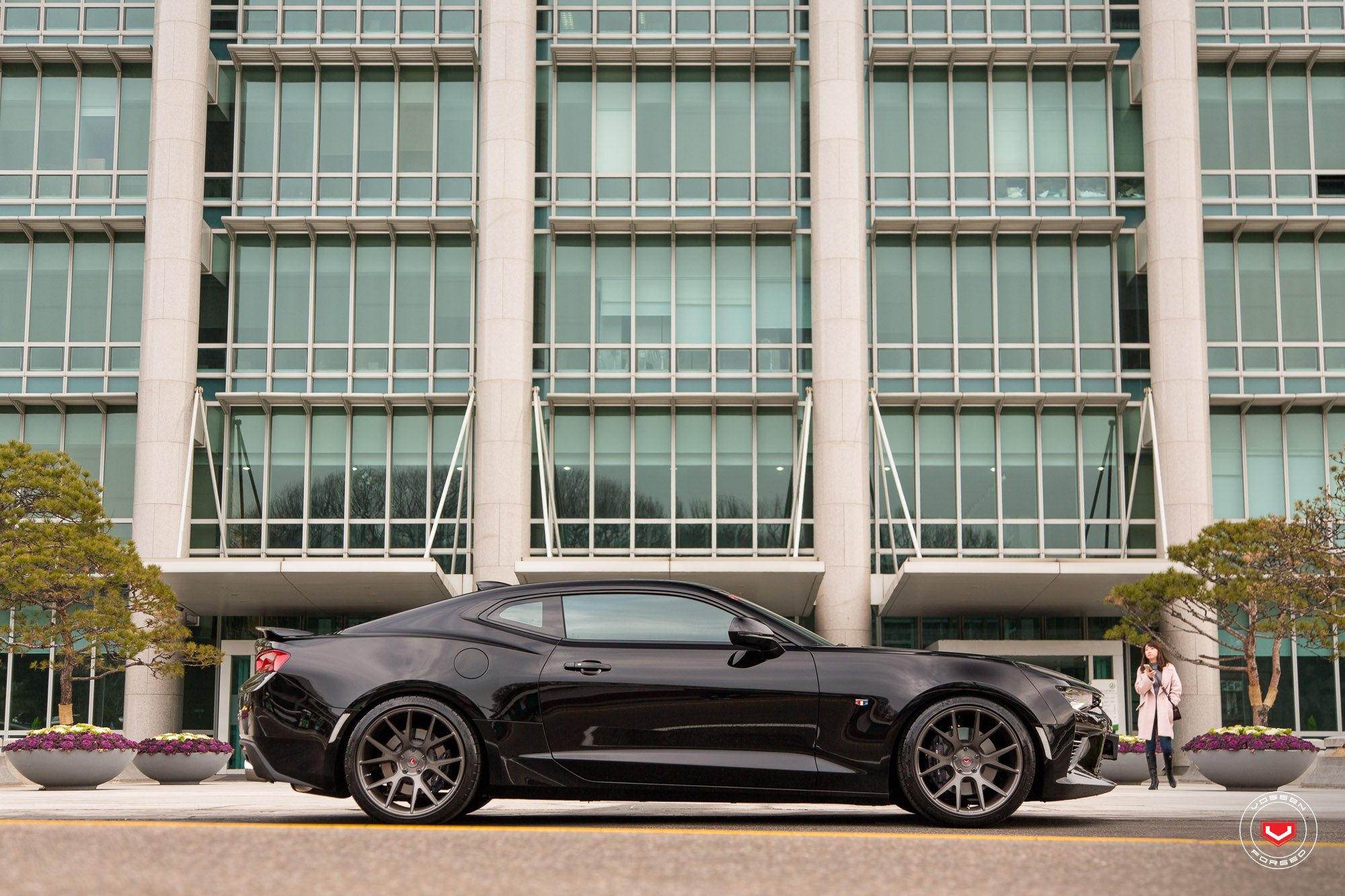 Black Chevy Camaro SS with Aftermarket Side Skirts - Photo by Vossen