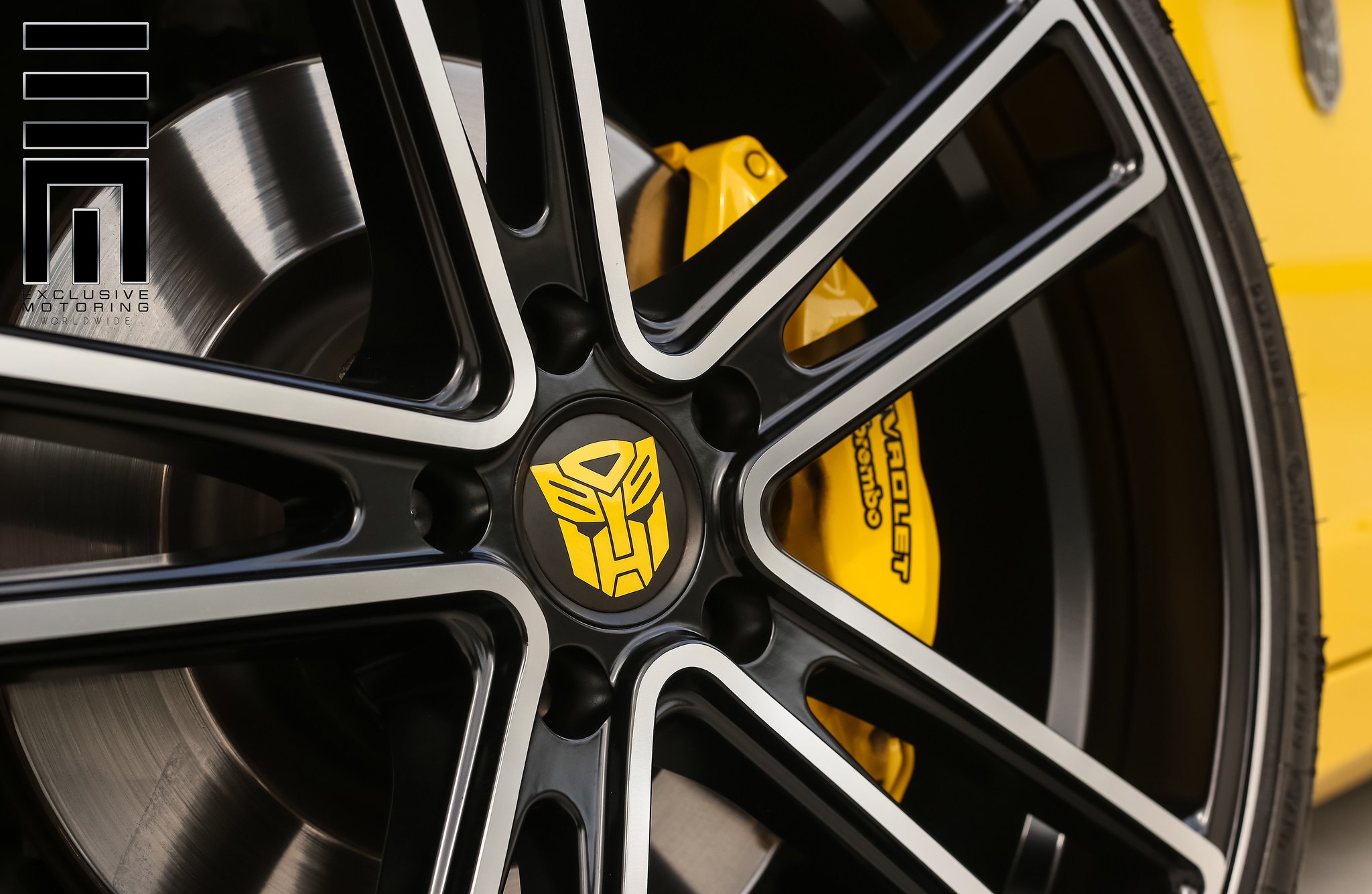 Brembo brakes on Bumblebee Chevy Camaro SS  - Photo by Exclusive Motoring