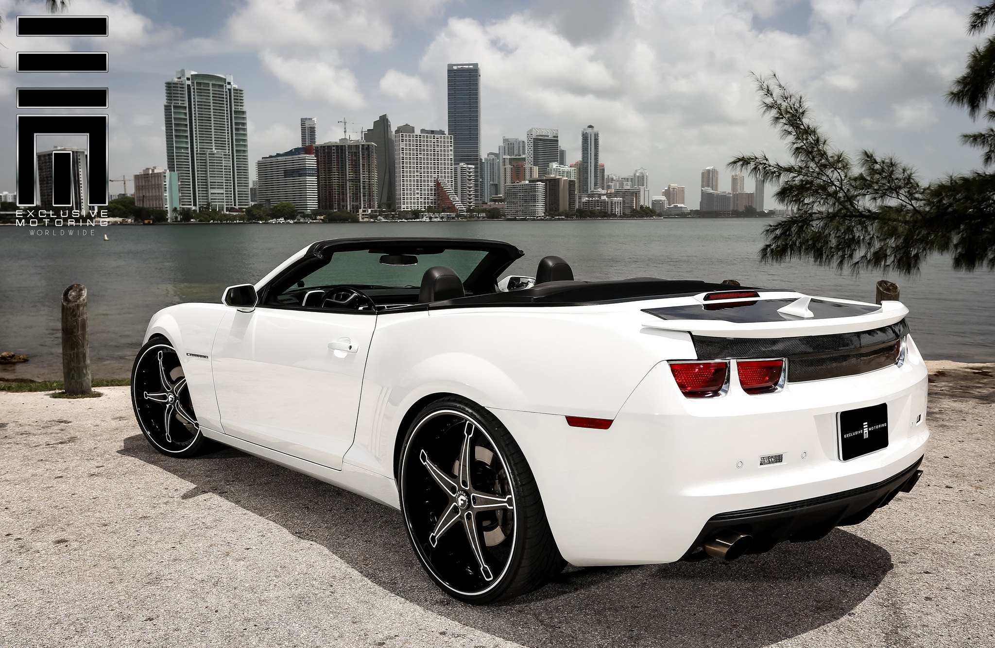 Jaw-dropping Snow White Chevrolet Camaro Convertible - Photo by Exclusive Motoring