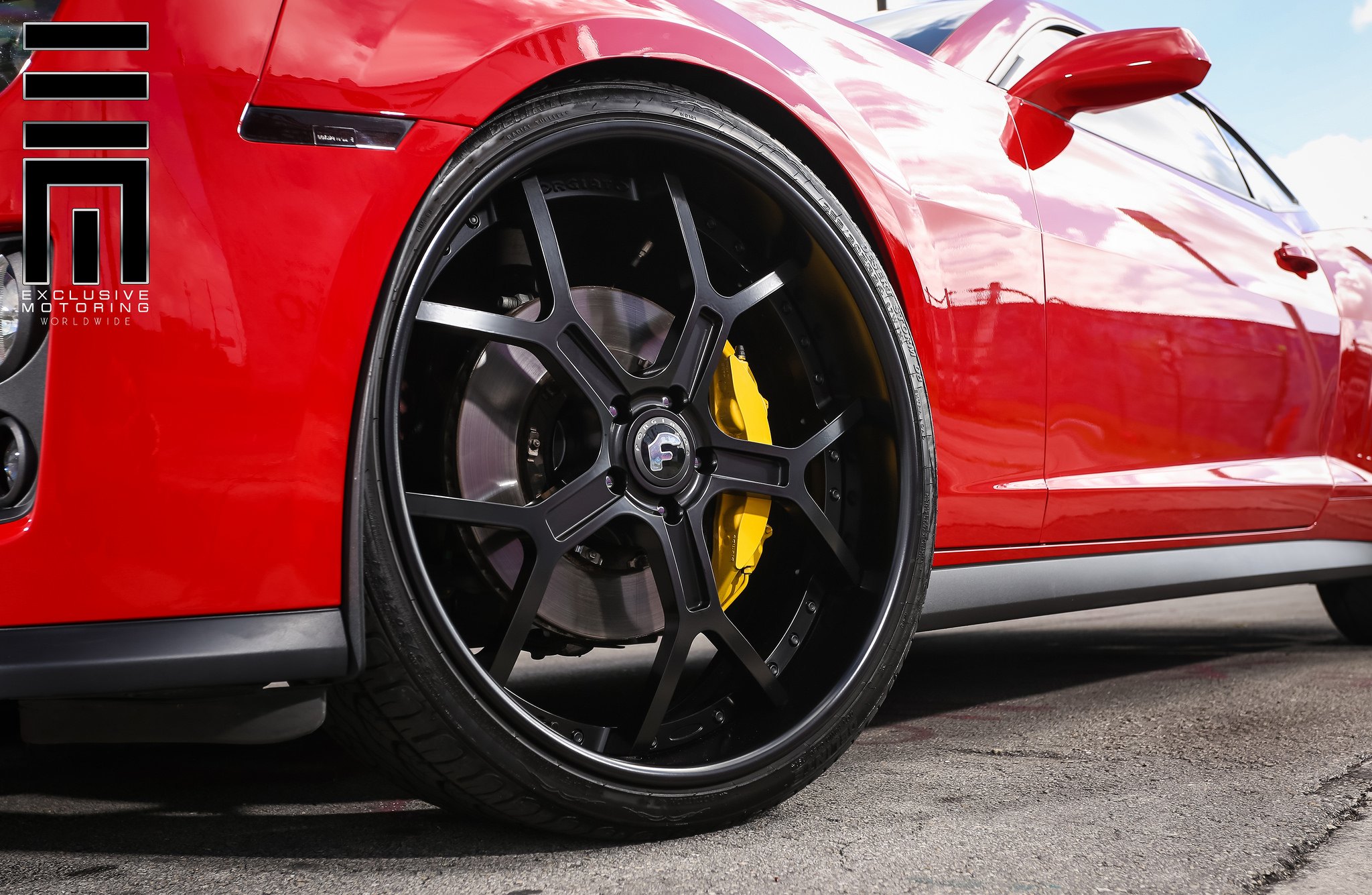 Custom Colored Forgiato Wheel on Chevy Camaro ZL1 - Photo by Exclusive Motoring