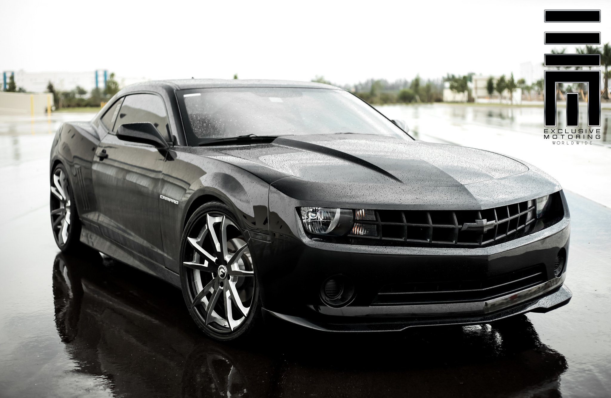 Camaro SS With Ground Effects on Forgiato Custom Wheels - Photo by Exclusive Motoring