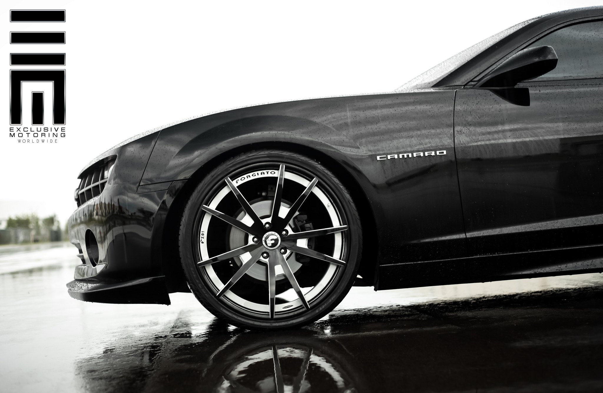 Forgiato multispoke wheels on Chevy Camaro SS with ground effects - Photo by Exclusive Motoring