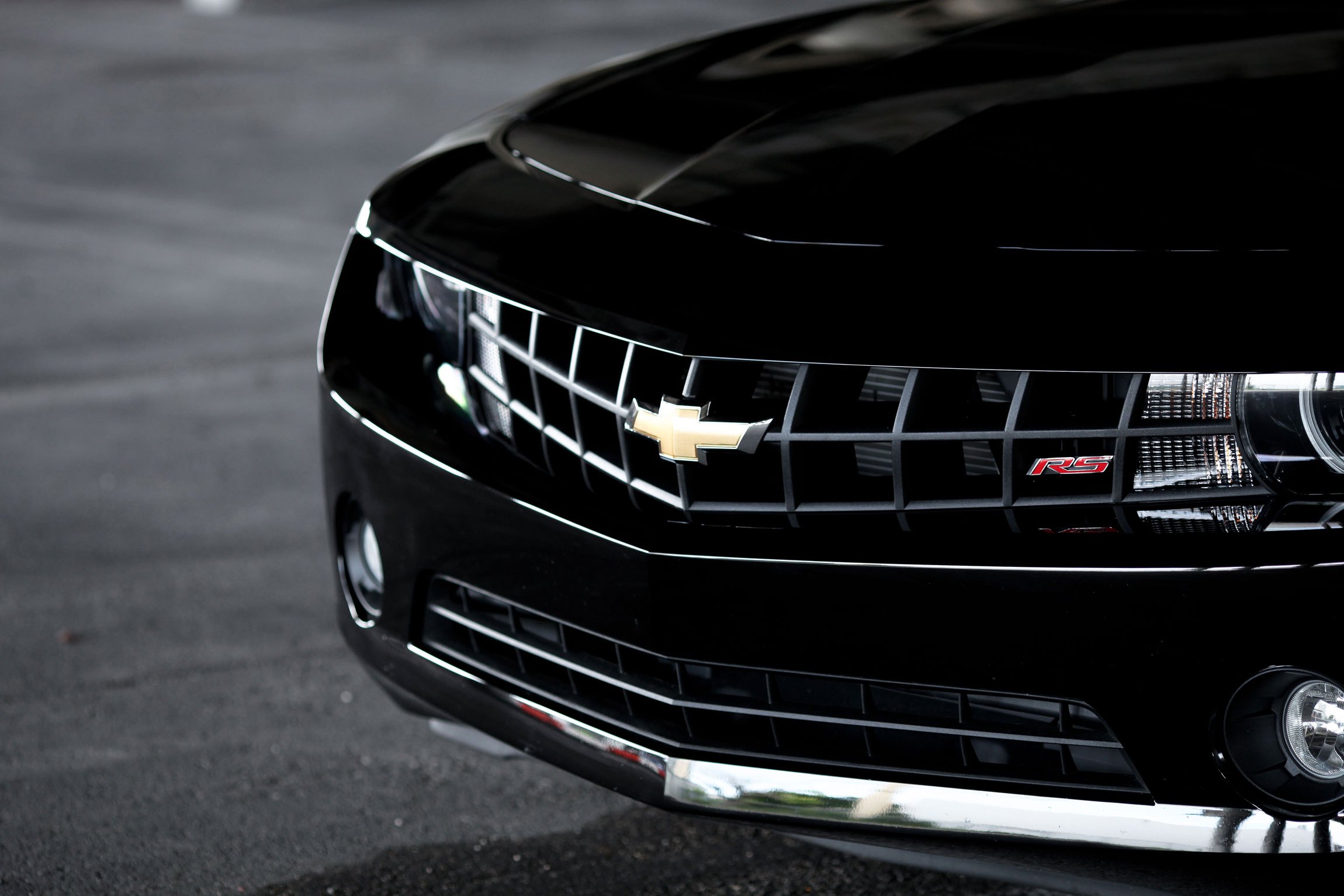 Blacked Out Grille on Chevy Camaro RS - Photo by Vossen