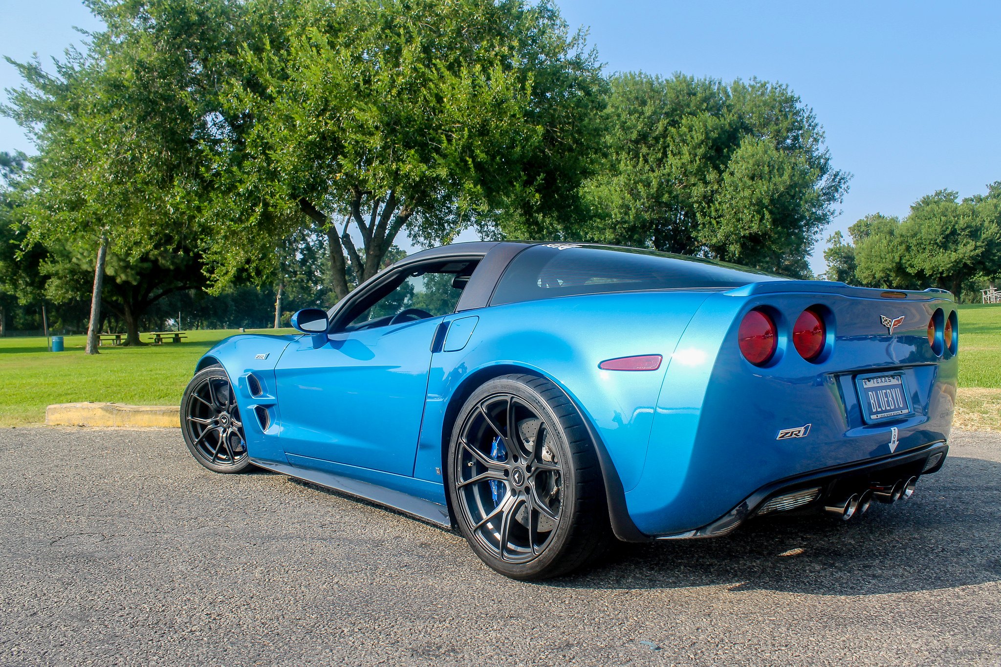 Blue Chevy Corvette with Carbon Fiber Rear Diffuser - Photo by VIBE Motorsports