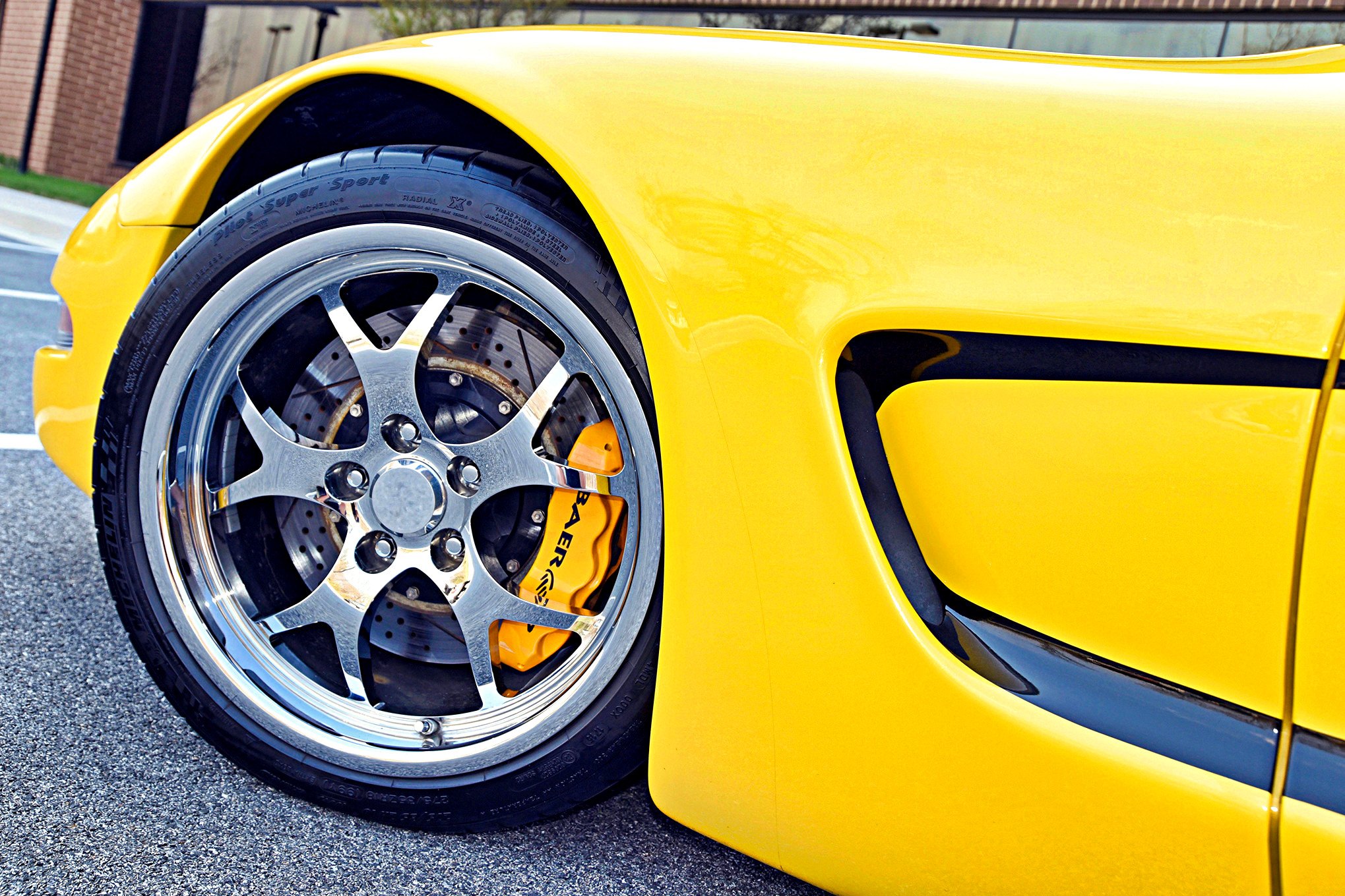 Aftermarket Side Scoops on Yellow Chevy Corvette - Photo by Scotty Lachenauer