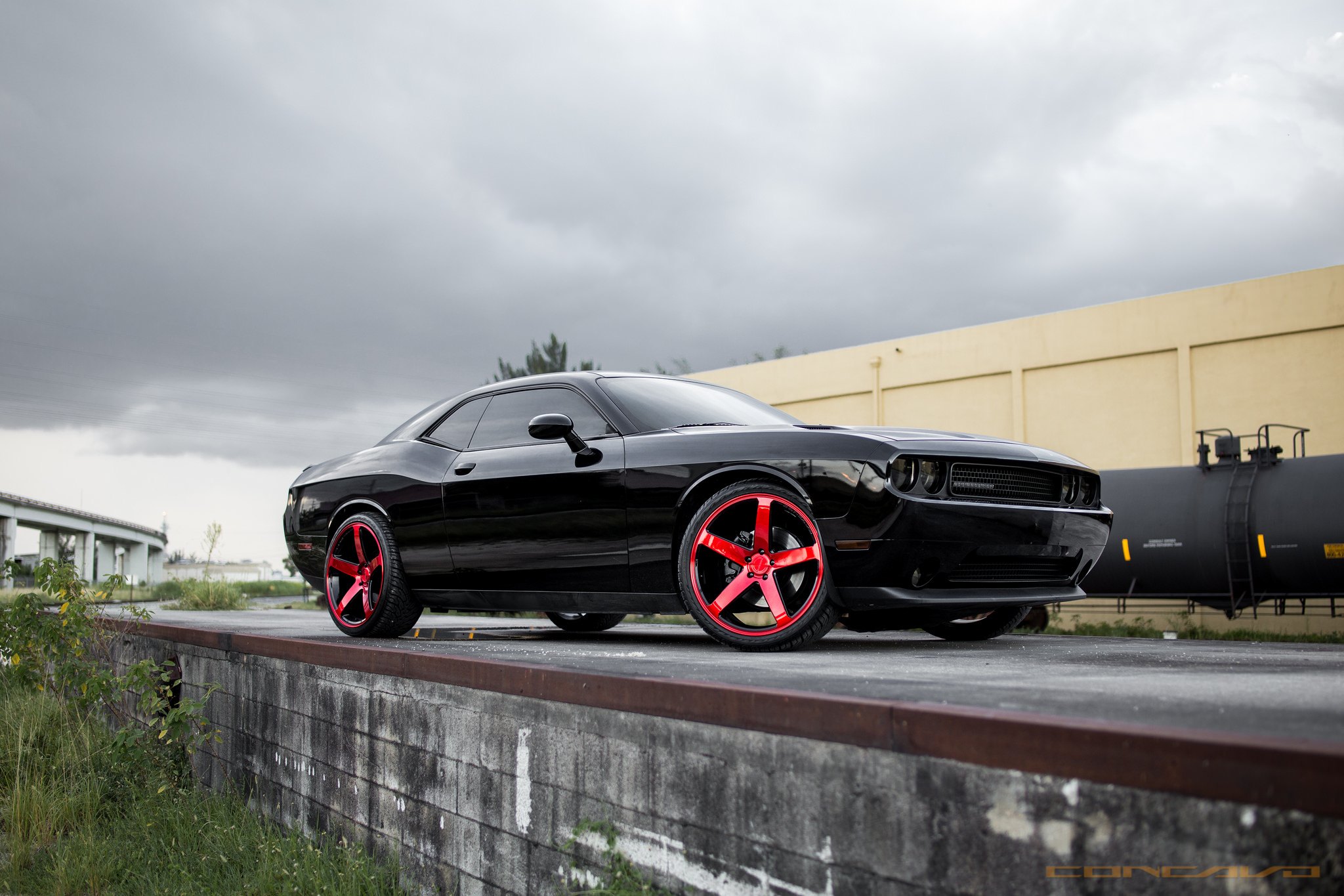 Red Custom painted Concavo CW-5 Rims - Photo by Concav