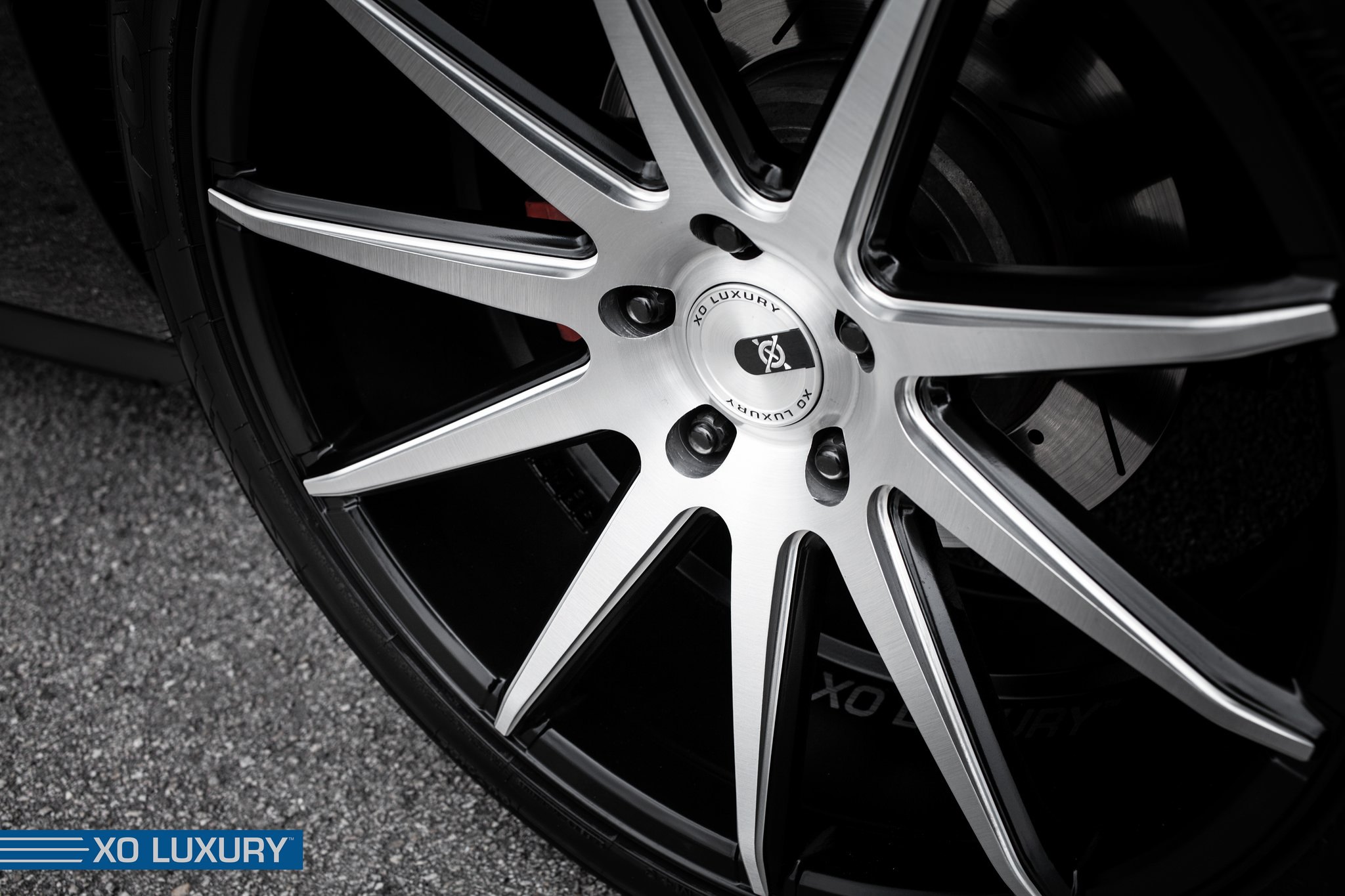 Black XO Rims With Machined Face - Photo by XO Luxury