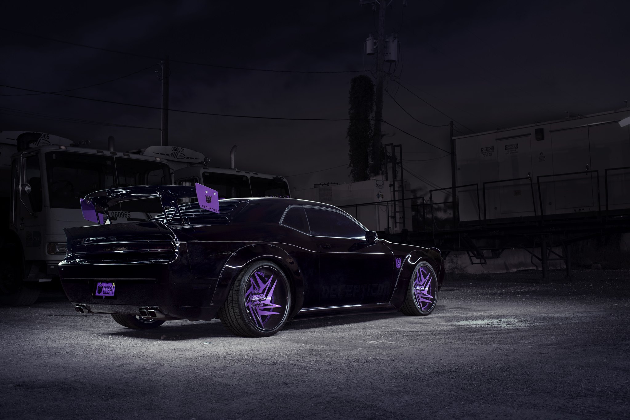 22 Inch DUB Wheels with Purple Elements on Dodge Challenger - Photo by DUB