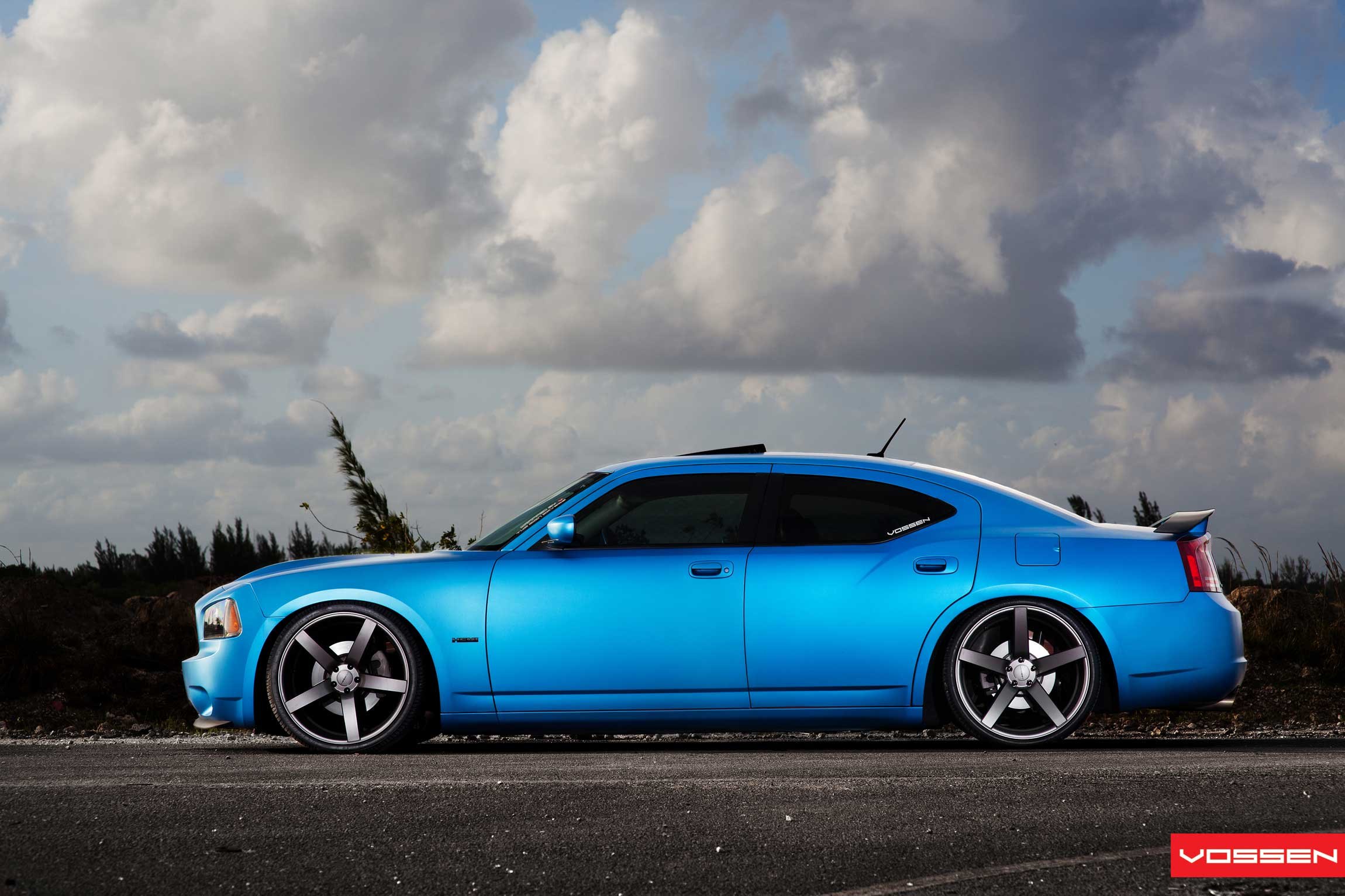 Blue Dodge Charger Hemi Side Skirts - Photo by Vossen