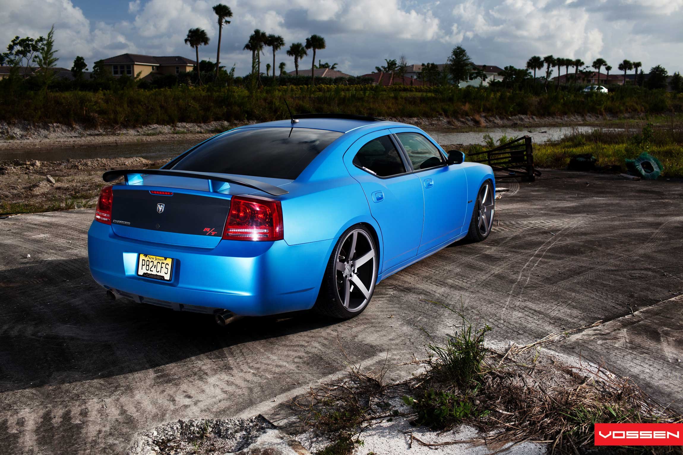 Custon Wing Spoiler on Blue Dodge Charger - Photo by Vossen