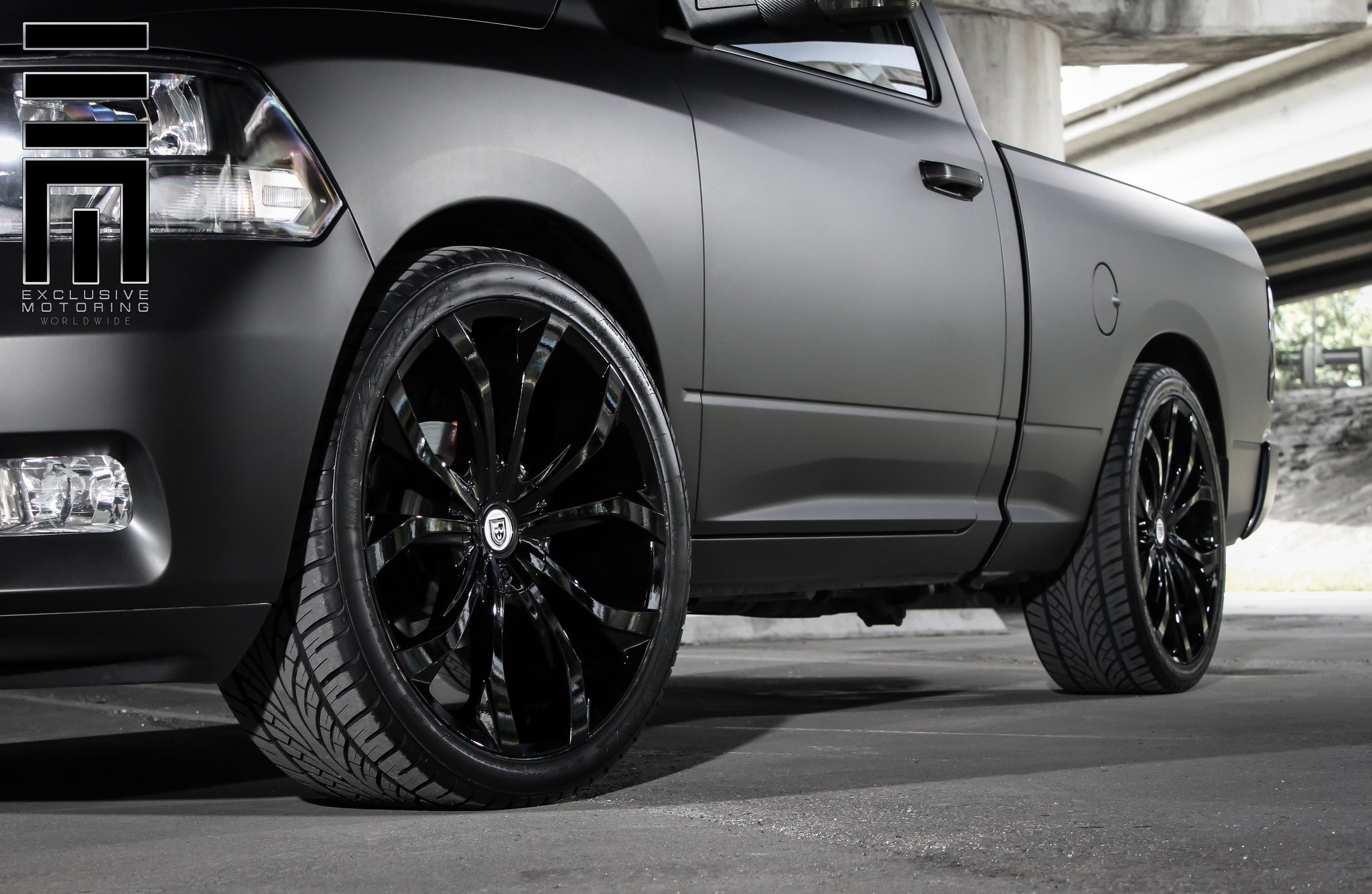 Dodge Ram on Lexani Custom Wheels - Photo by Exclusive Motoring