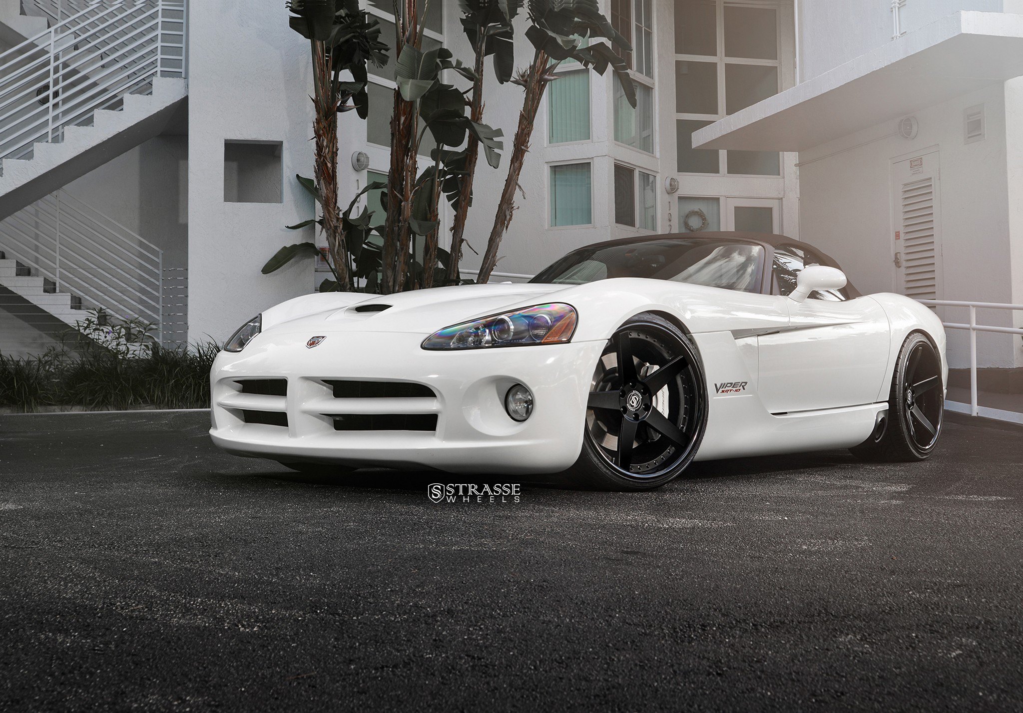 Front Bumper with Fog Lights on White Dodge Viper - Photo by Strasse Forged