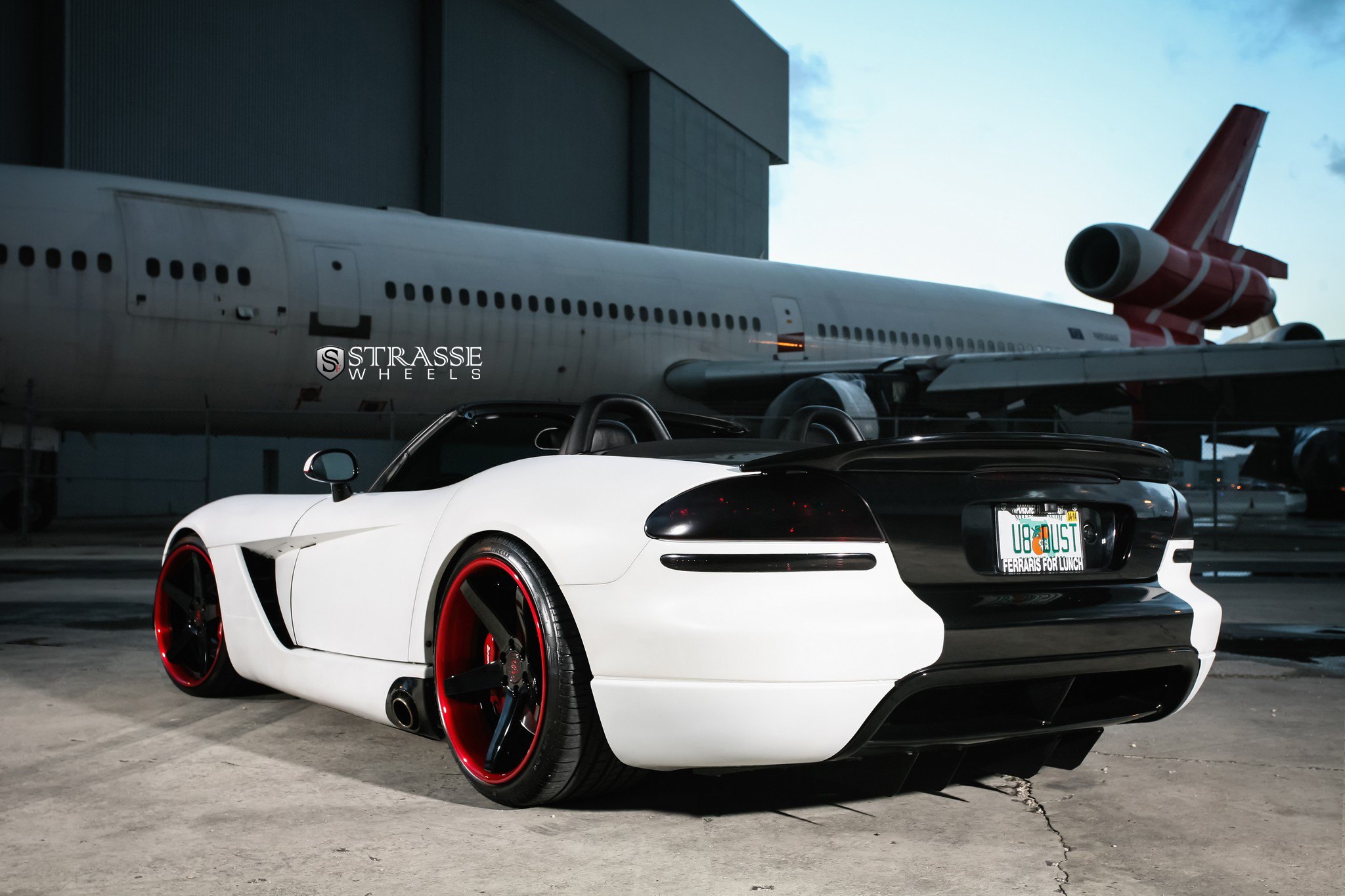 White Dodge Viper with Custom Style Rear Spoiler - Photo by Strasse Forged